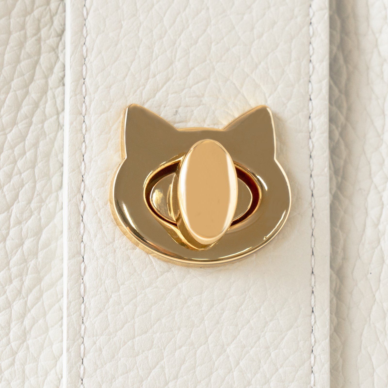 【4/22(火) 1日限定販売】バゲットバッグ PAW (パウ) キュイール・マッシュ / ホワイト
