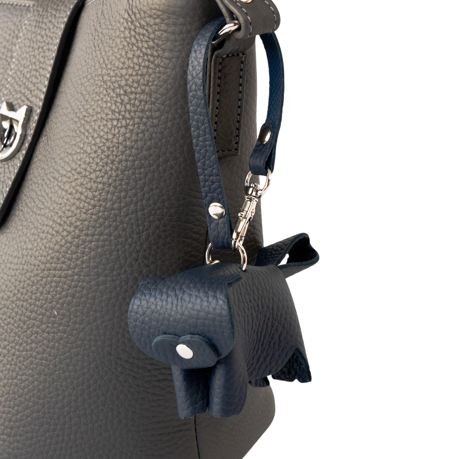 スタンディングにゃんチャーム キュイール・マッシュ / ブルーニュイ