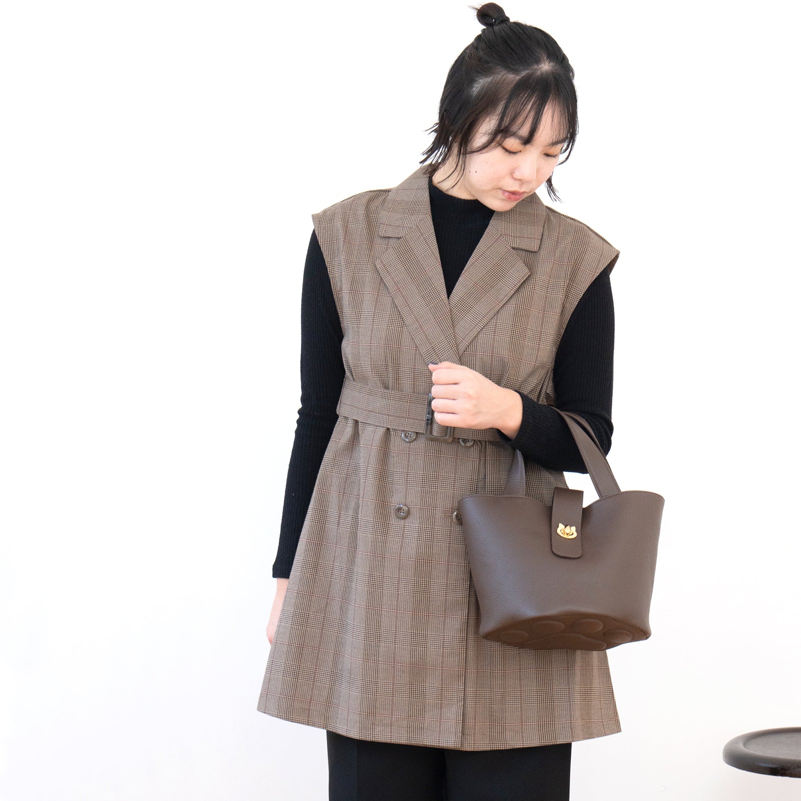 バケットバッグ PAW (パウ) キュイール・マッシュ / チョコ