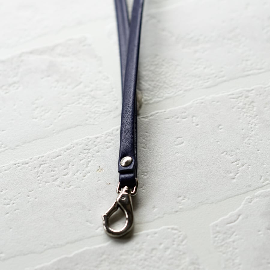 【おつとめ品セール】レザースマホストラップ(+ホルダー)シルバー金具 /110cm