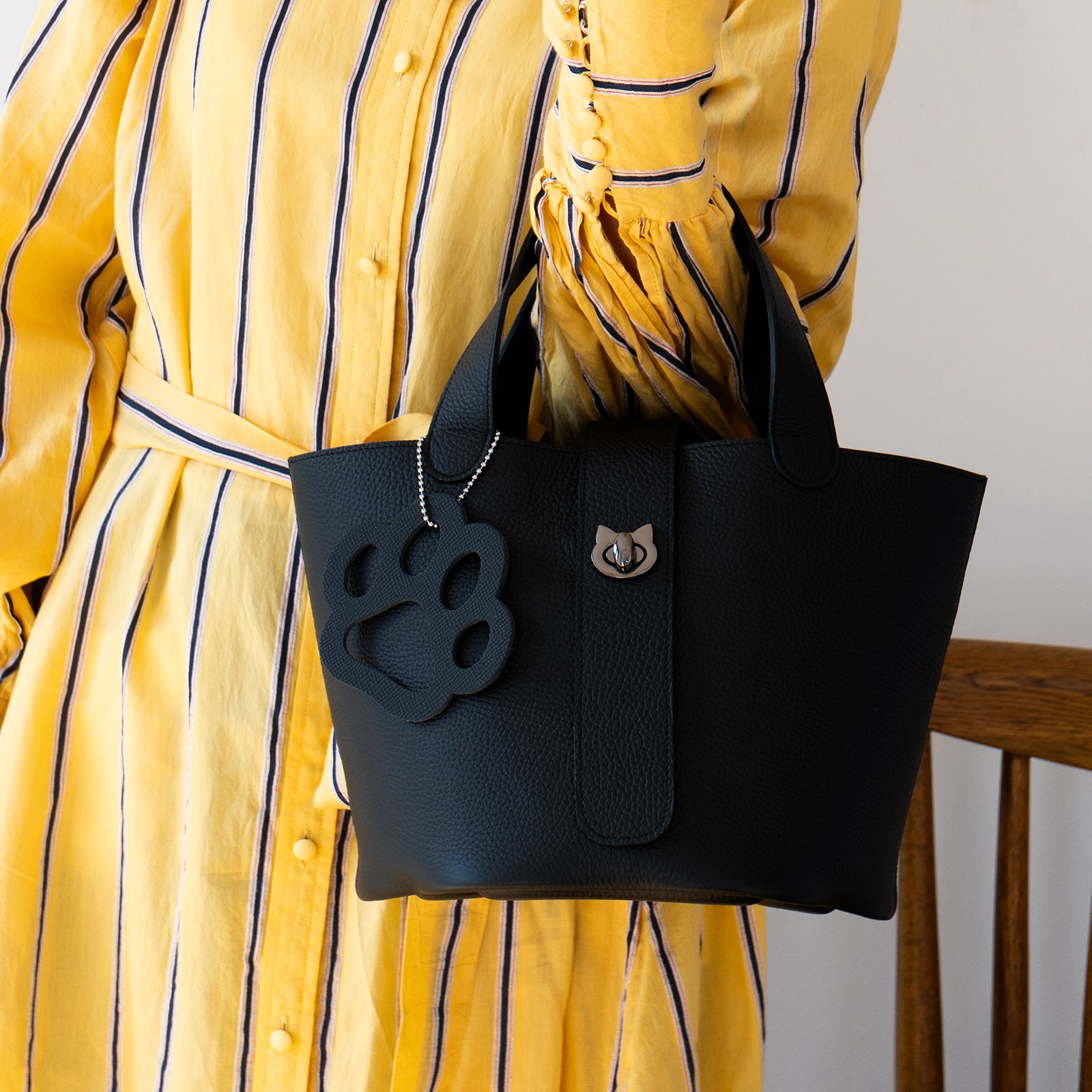 Baguette Bag PAW Cuir Mache / Black