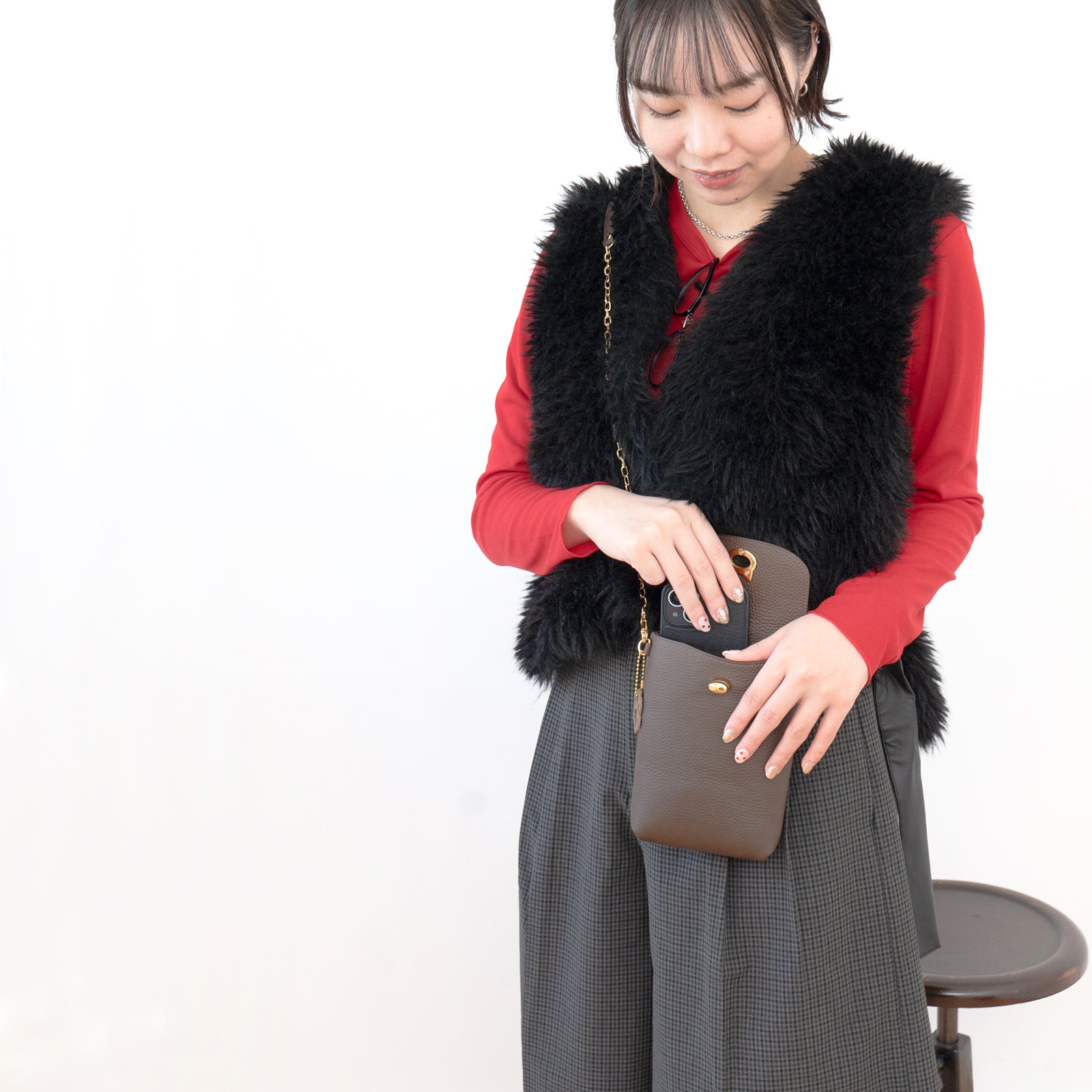 フルーニャスマホポシェット キュイール・マッシュ / チョコ