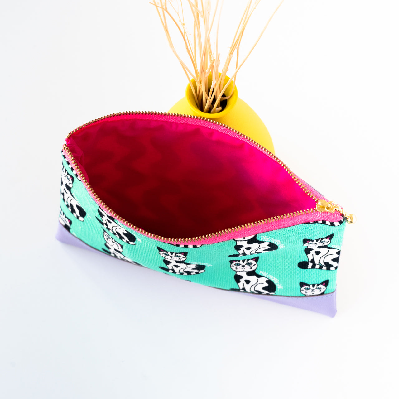 SINK. x Philosophii collaboration cow cat flat pouch