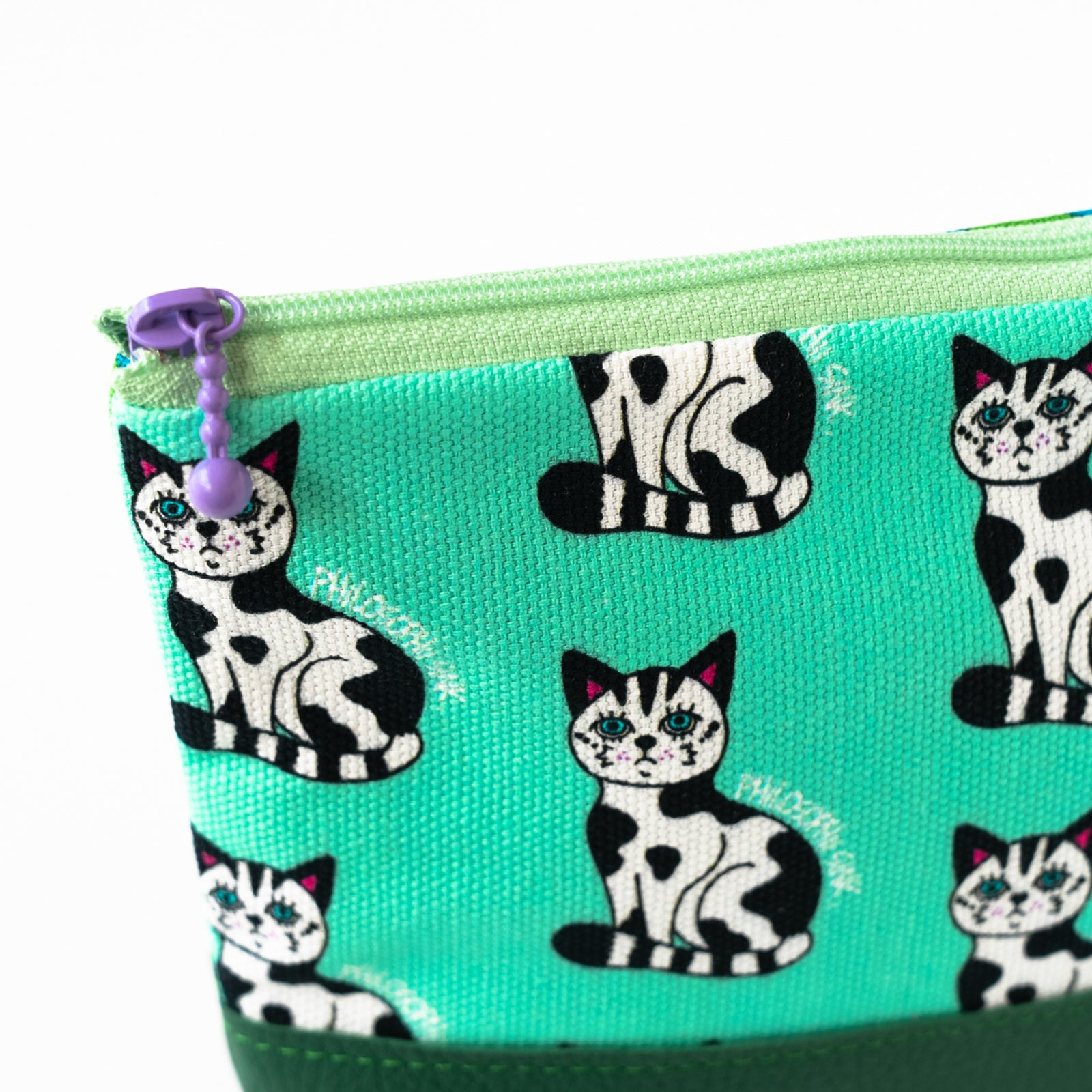 SINK. x Philosophii collaboration Ushineko pouch (with gusset)