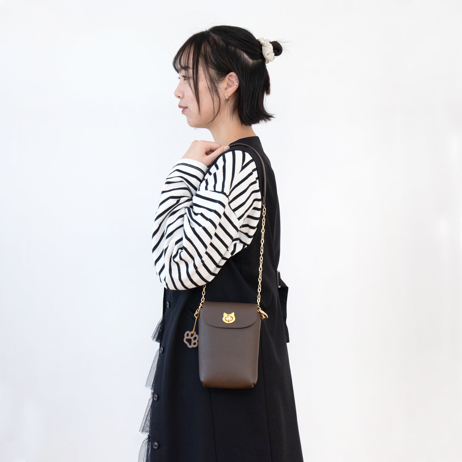 フルーニャスマホポシェット キュイール・マッシュ / チョコ