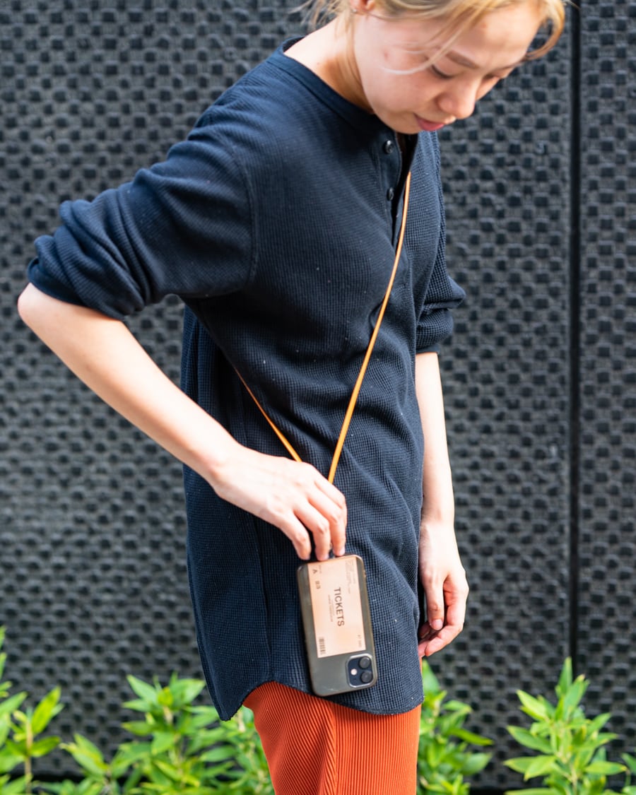 【おつとめ品セール】レザースマホストラップ(+ホルダー)シルバー金具 /110cm