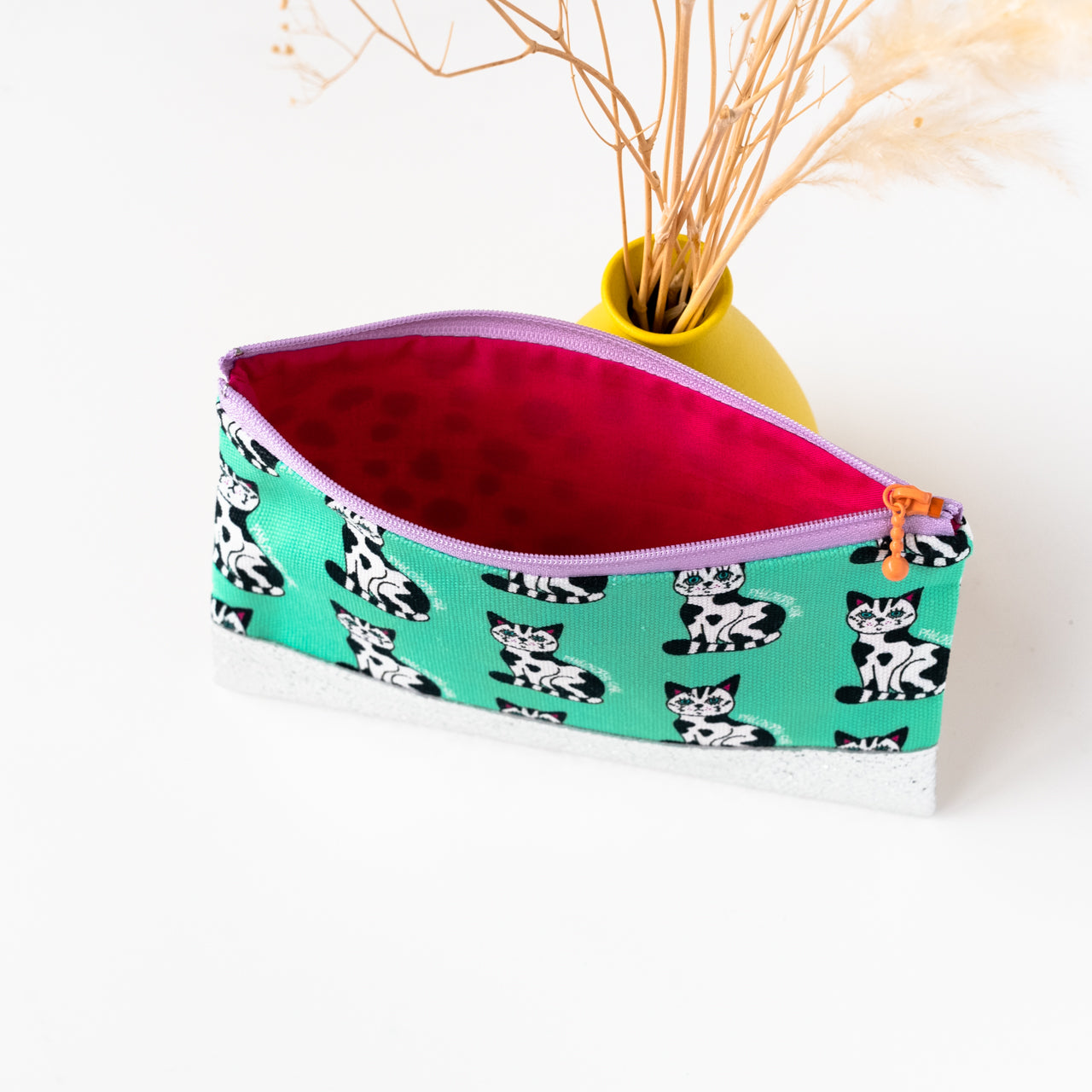SINK. x Philosophii collaboration cow cat flat pouch