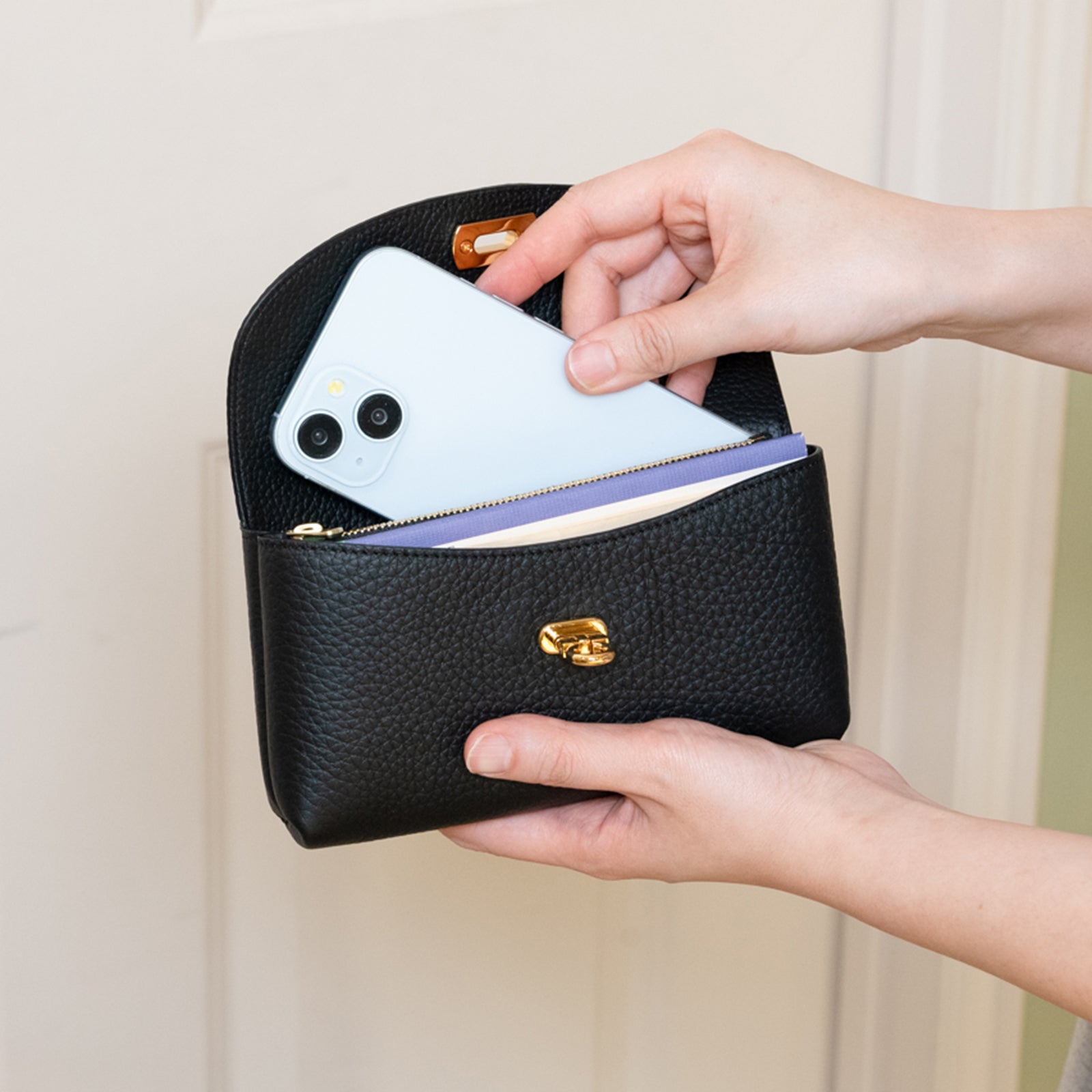 【おつとめ品セール】フラップウォレット・フルール ミリオン トリヨンクレマンス / ブラック