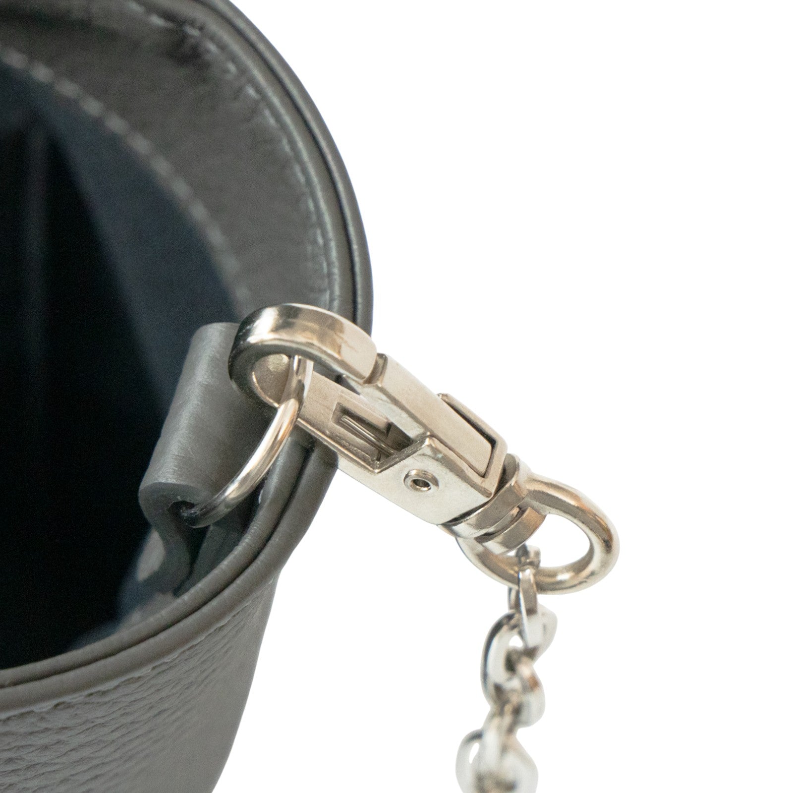 【12/7(日)22:00~ 26時間限定販売】【数量限定】 チェーンショルダー付きミニバッグ・PAW (パウ) / グラファイト