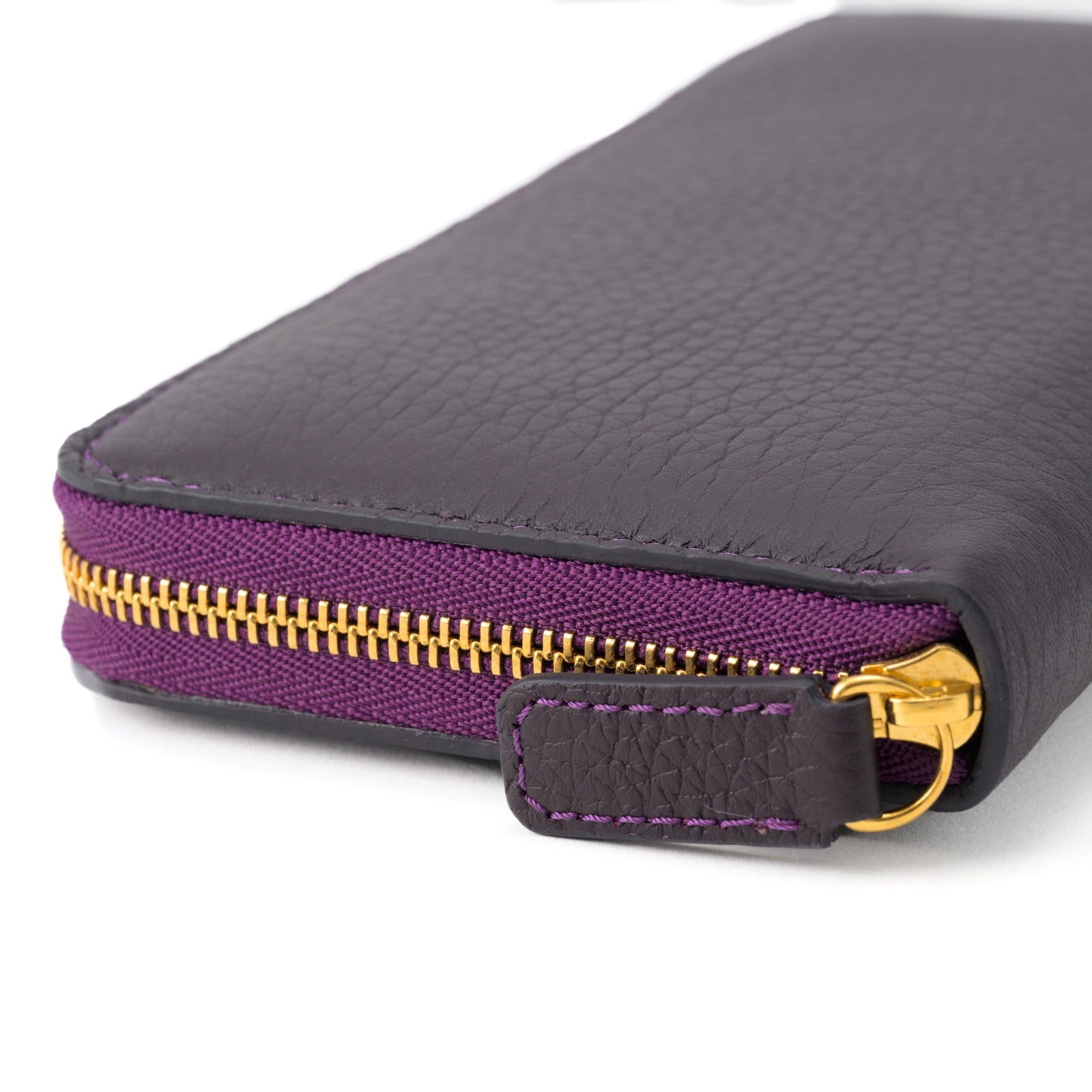 Round zipper long wallet 8 cards Taurillon Clemence/Leisin