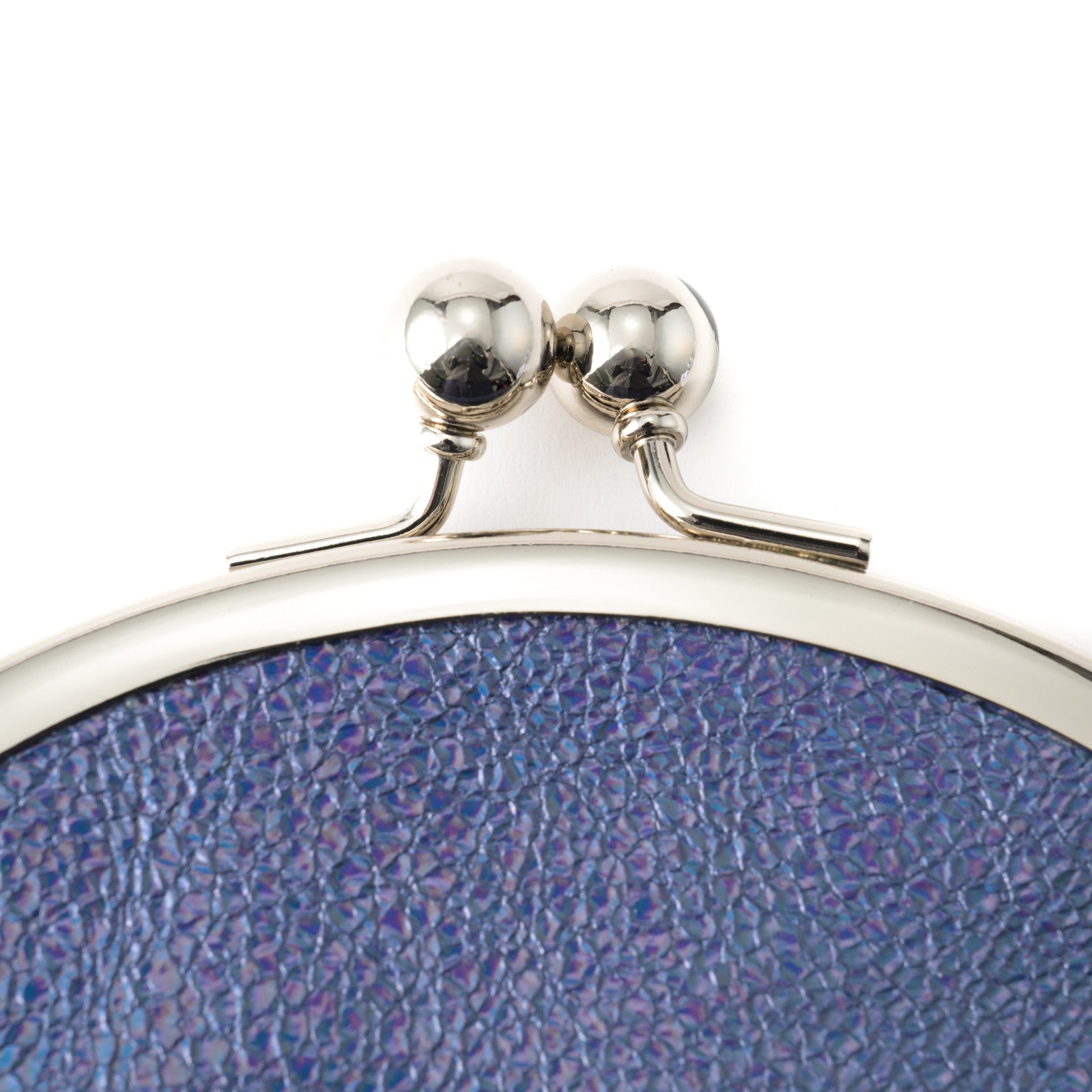 Round pouch prism leather