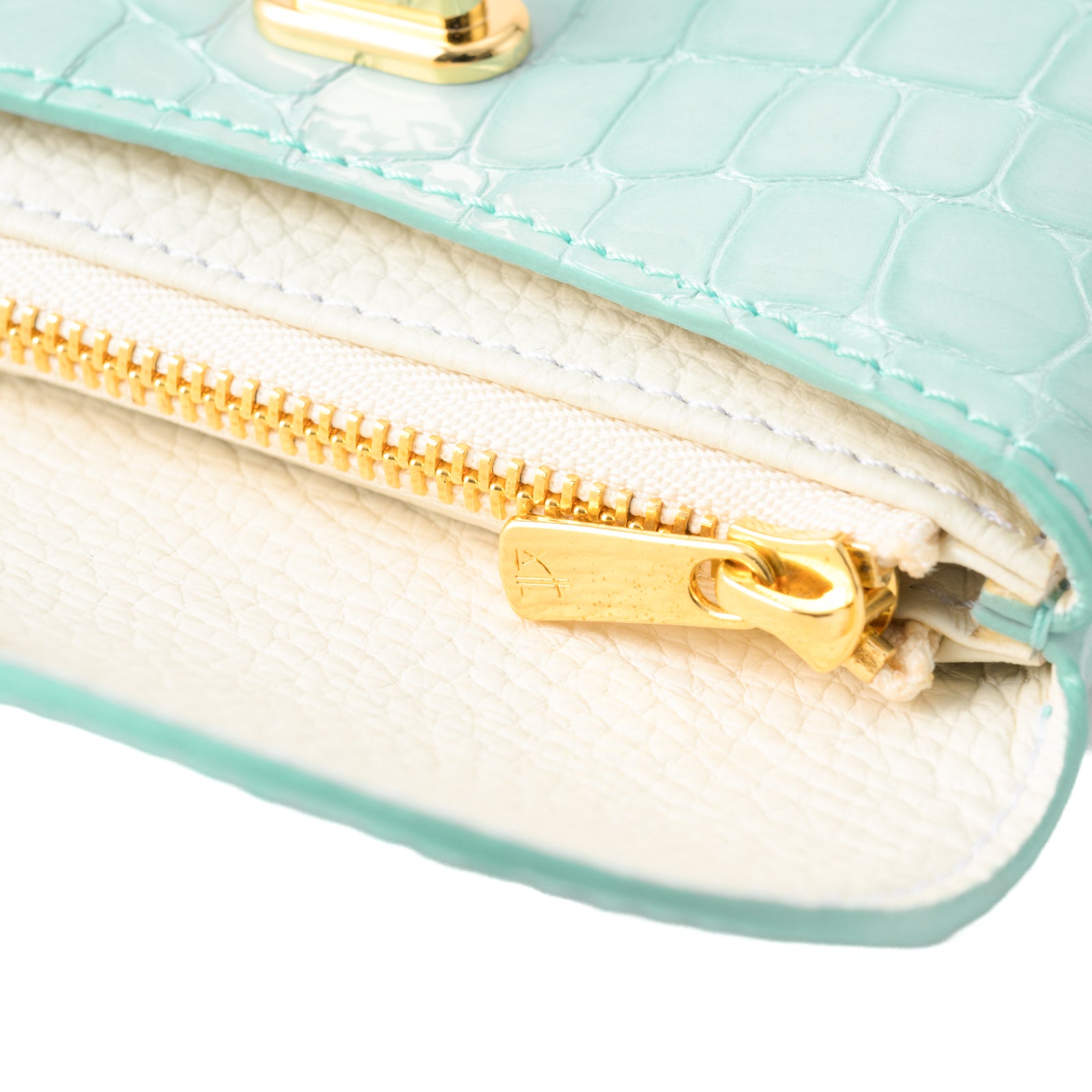 Leather flap middle wallet / Cromel
