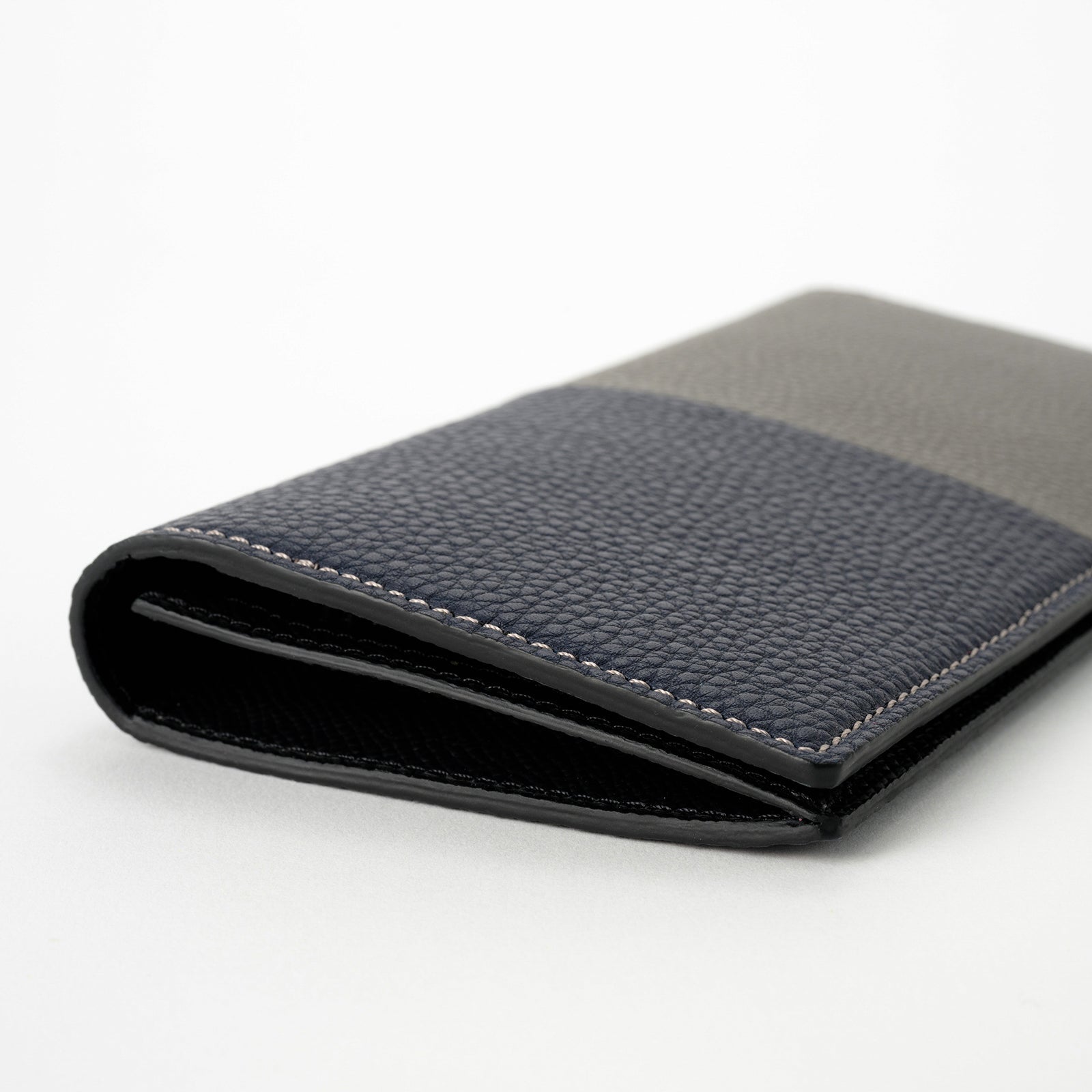 Bicolor bamboo gusset long wallet Togo leather