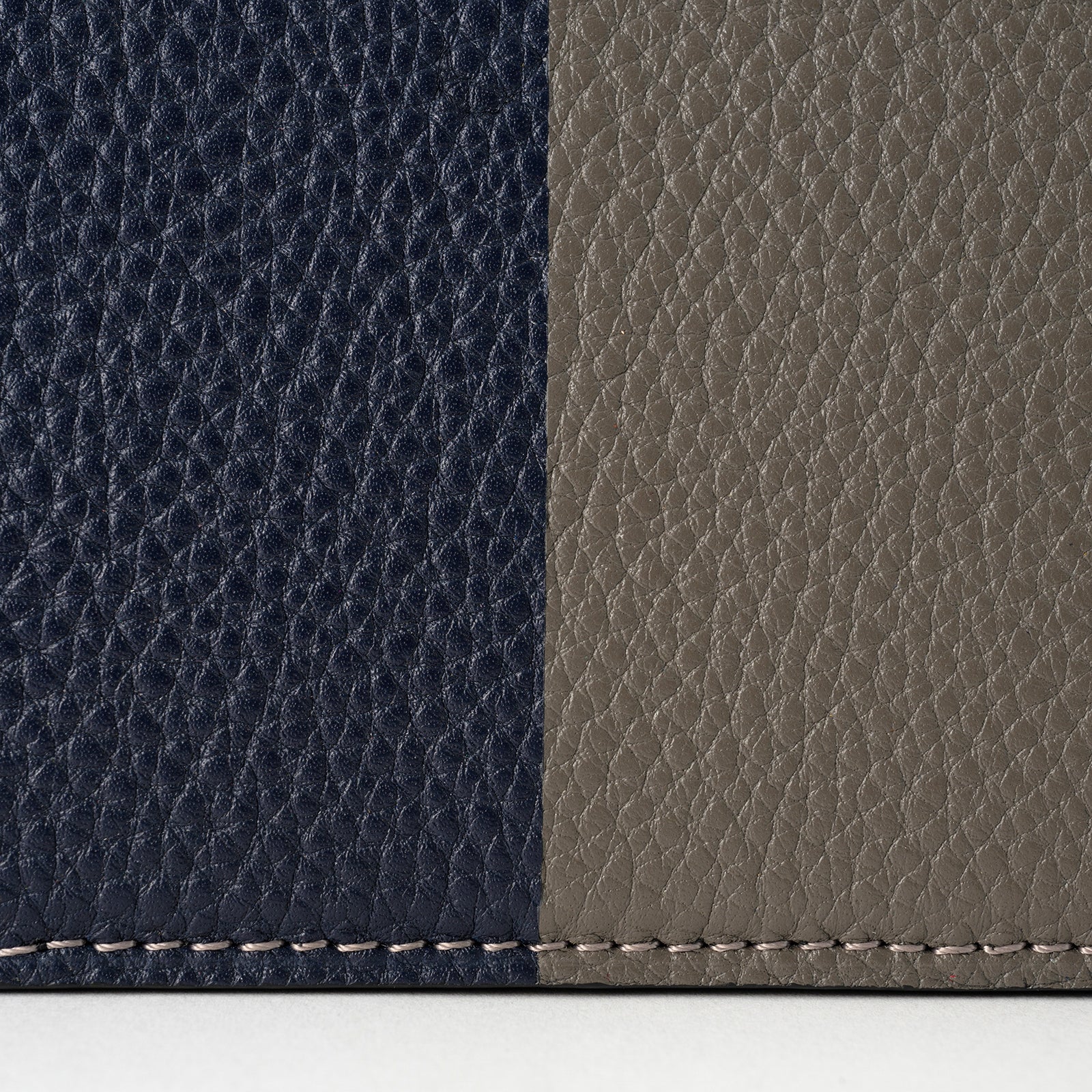 Bicolor bamboo gusset long wallet Togo leather