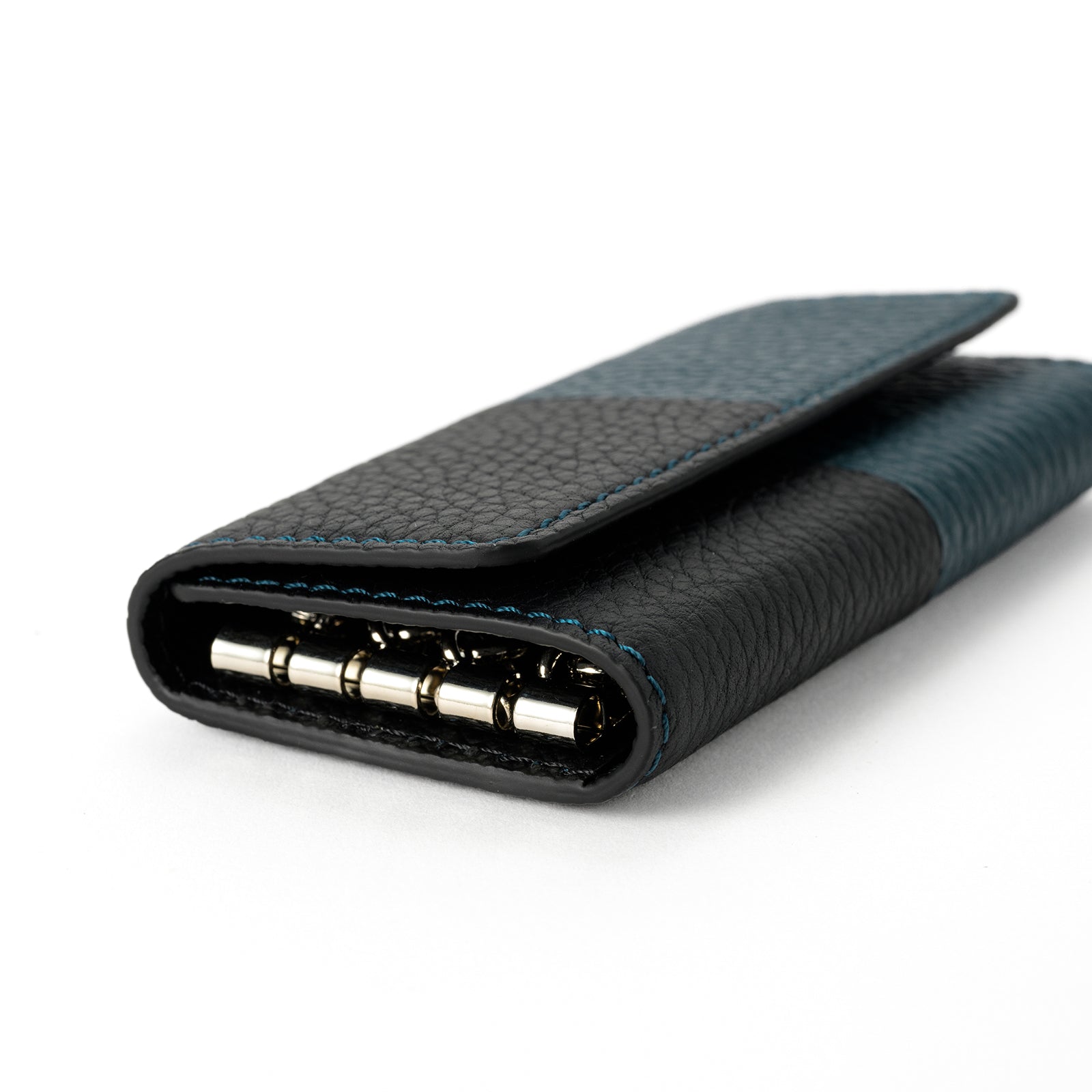 【おつとめ品セール】バイカラー4連キーケース トゴレザー