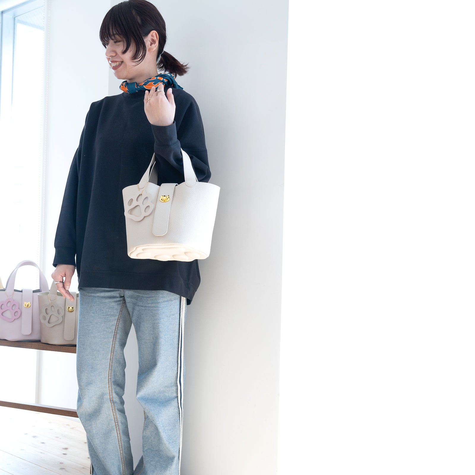 【1点限定 】バゲットバッグ PAW (パウ) 肉球チャーム付き トリヨンクレマンス / ナタ