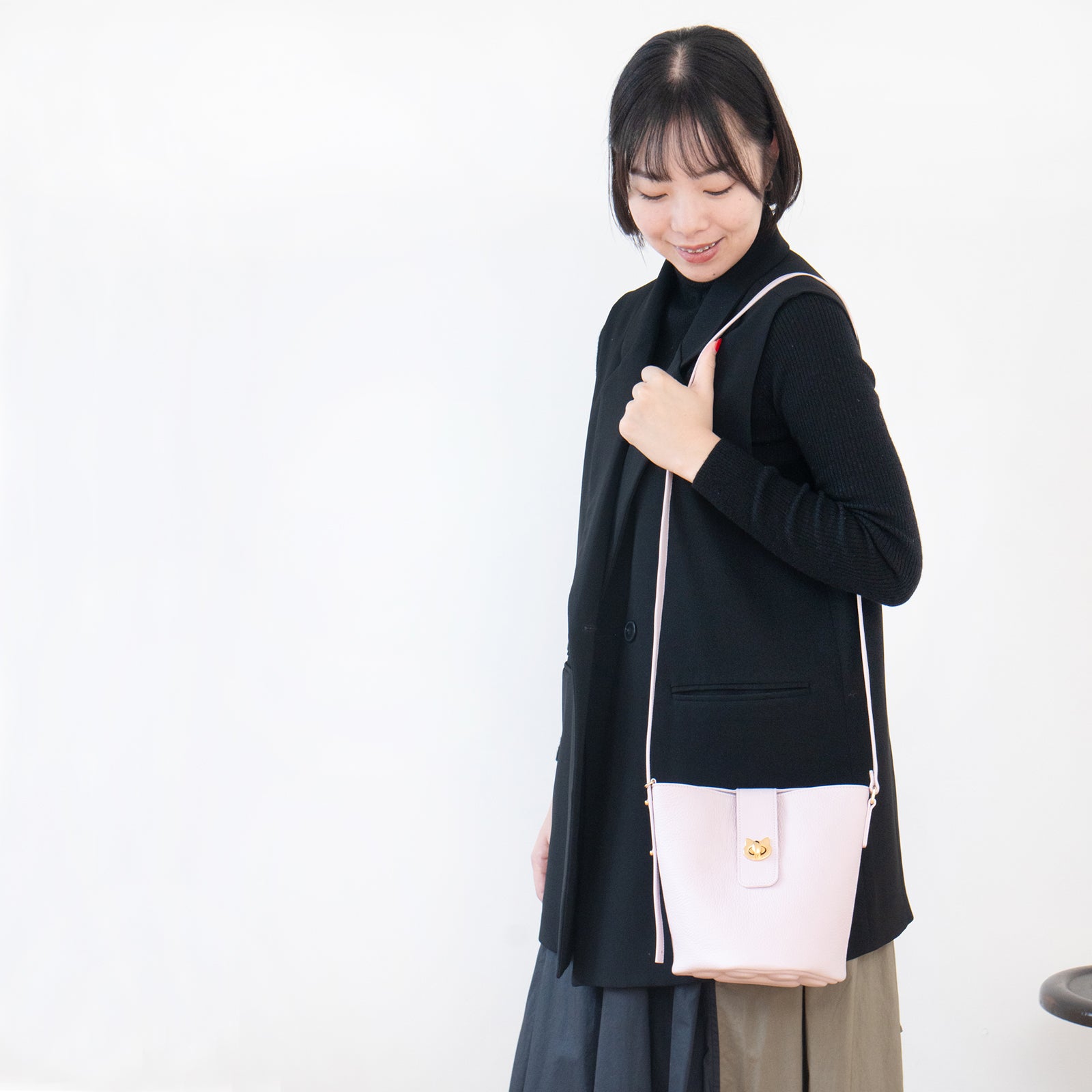 【3/20(金)20:00~ 数量限定】【さくらねこの日特別SET】ショルダーバッグ PAW (パウ) さくらねこチャームSET / モーヴシルヴェスティン