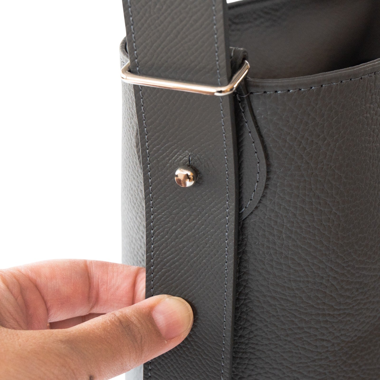 【11/21(金)22:00~ 26時間限定販売】【数量限定】3WAYバッグ PAW (パウ) キュイール・マッシュ / グラファイト