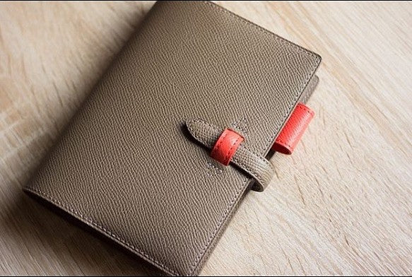 [Mr. Kato's order] Hobonichi Cousin Cover with belt closure, Epsom leather/Etoupe x vermillion