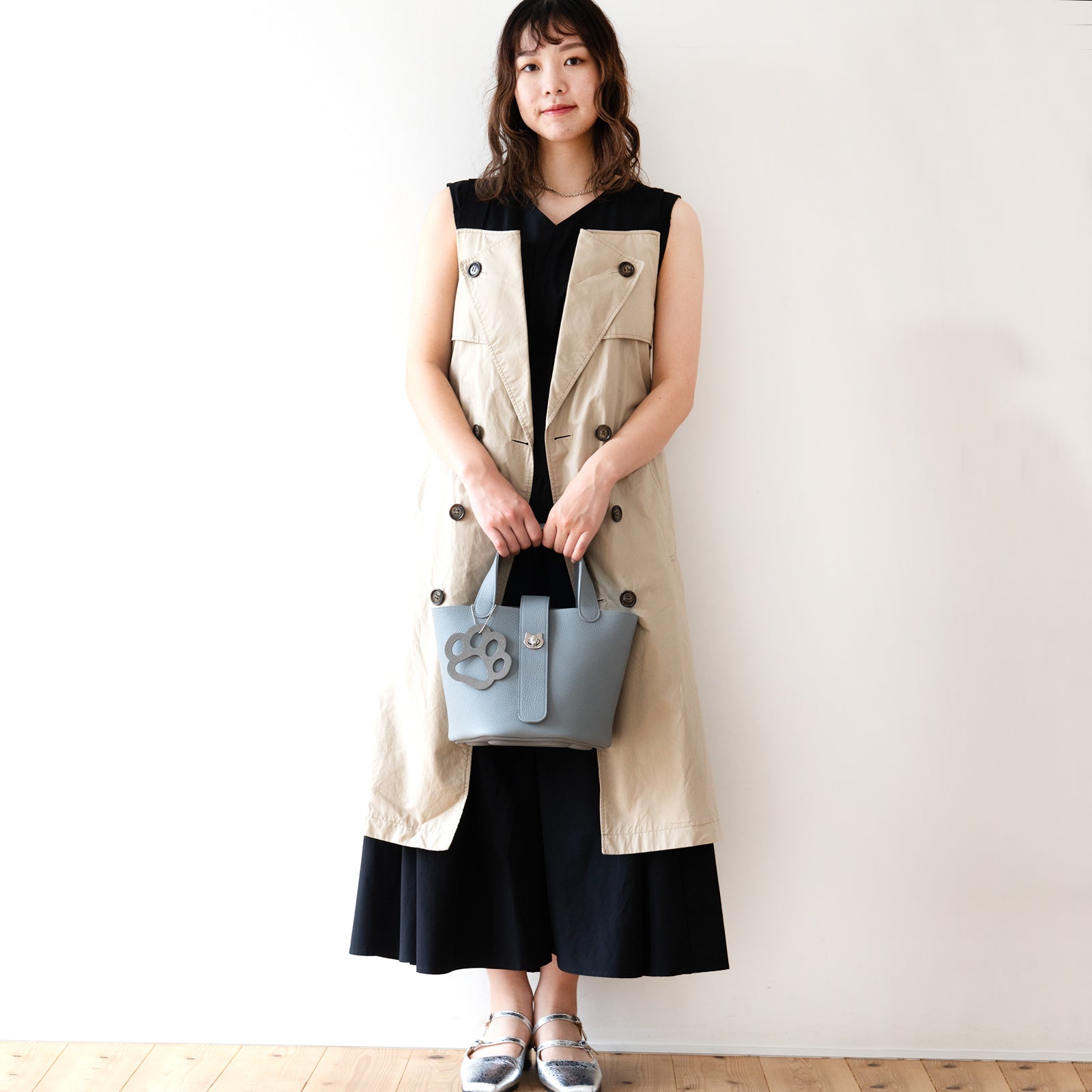 【6/8(日) 1日限定販売】【数量限定 】バゲットバッグ  PAW (パウ) 肉球チャーム付き　  トリヨンクレマンス  /  アイスグレー