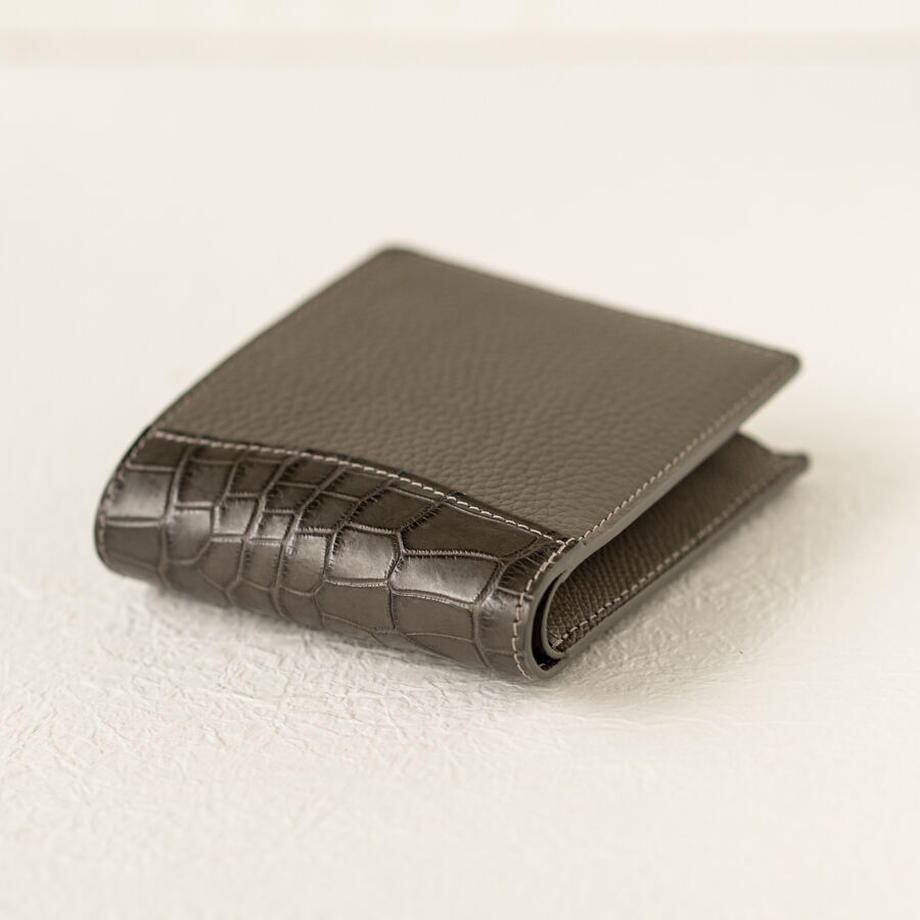 [6th Anniversary Sale] Crocodile combination bi-fold wallet with coin purse