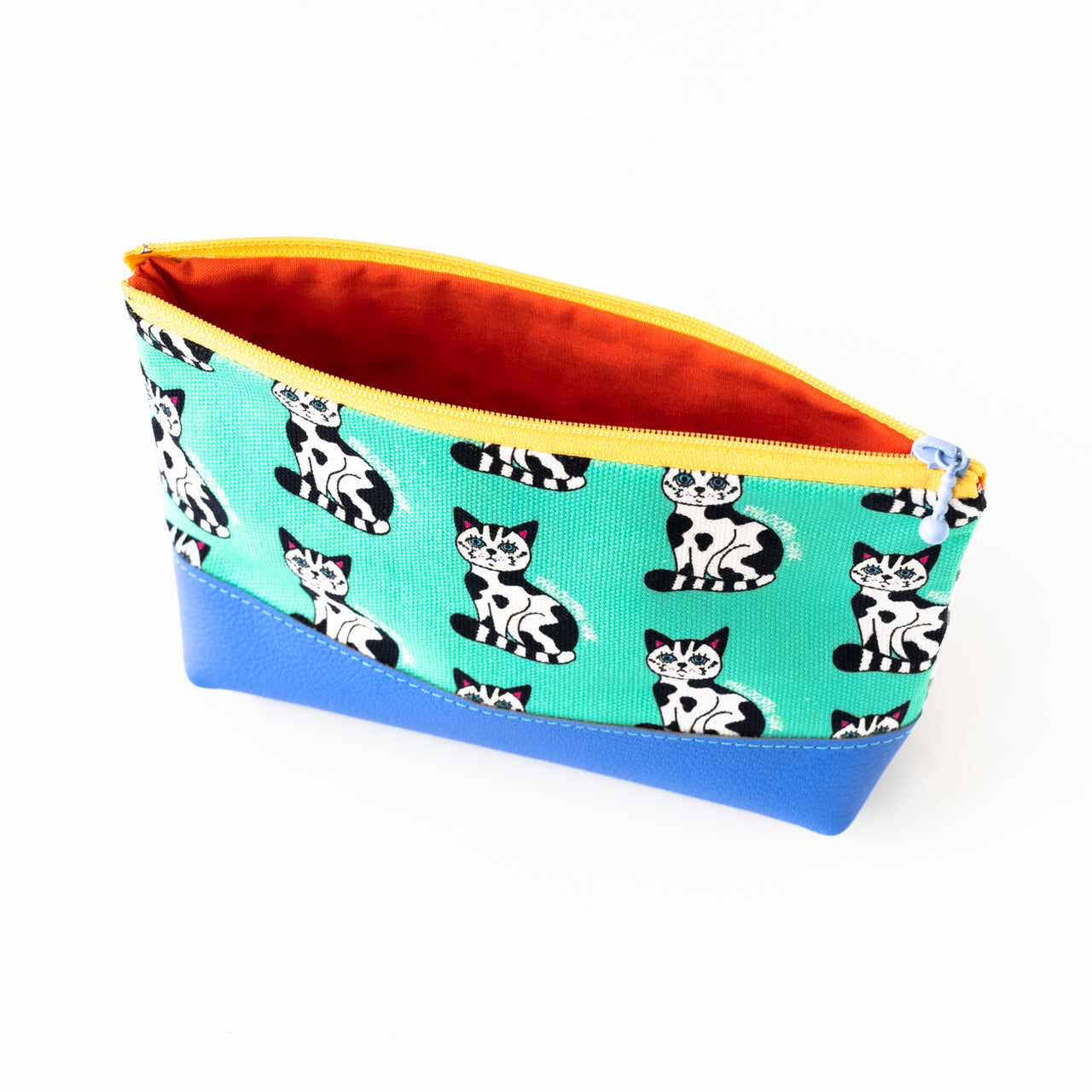 SINK. x Philosophii collaboration Ushineko pouch (with gusset)
