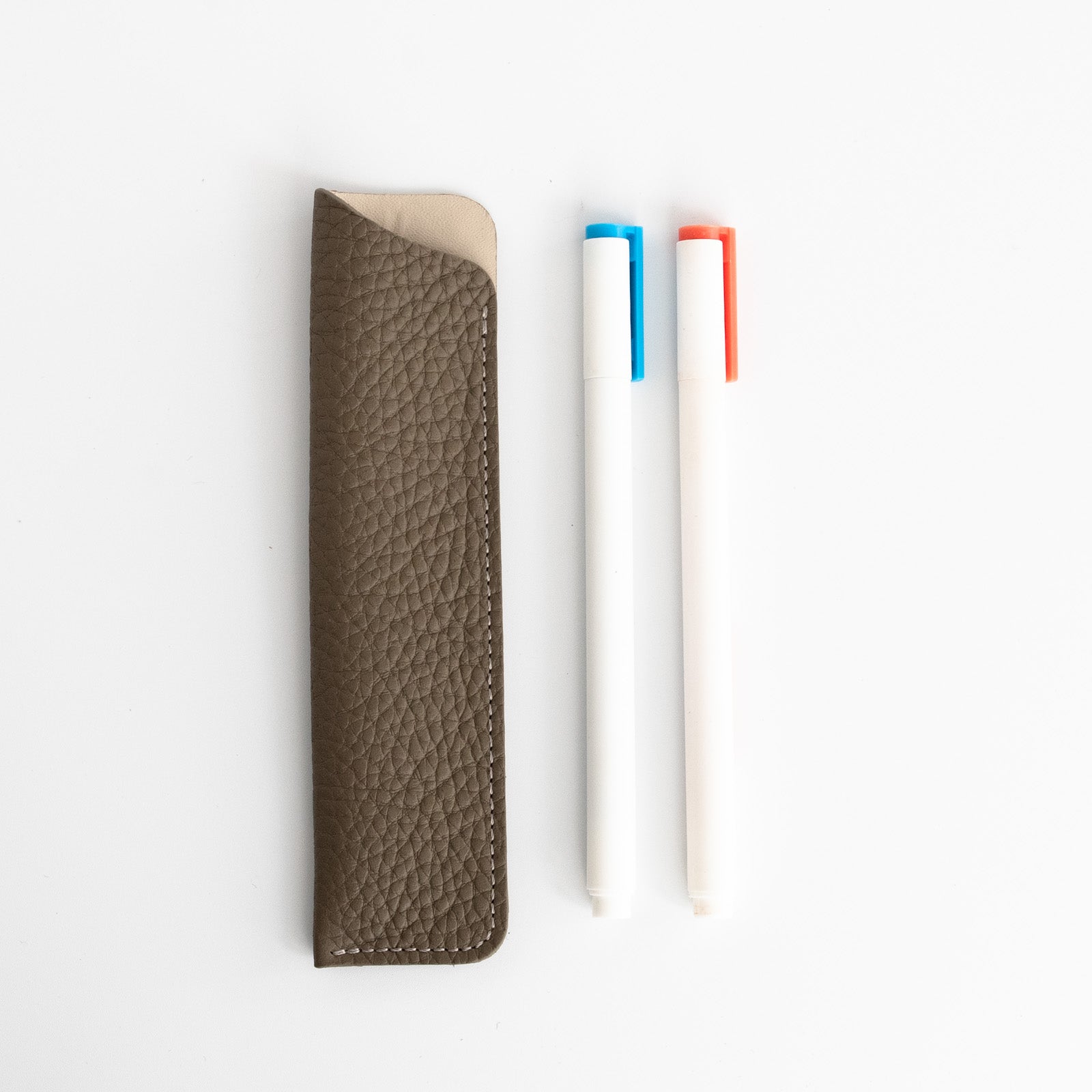 [Special Sale] Minimalist Pencil Case in Taurillon Clemence/Etoupe