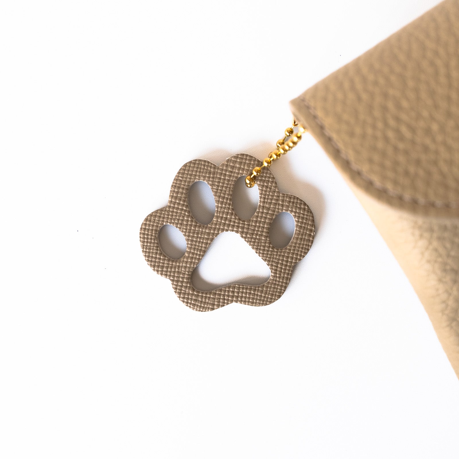 [Limited Color] Frunja Pouch L - Cuir Haché / Tourterelle