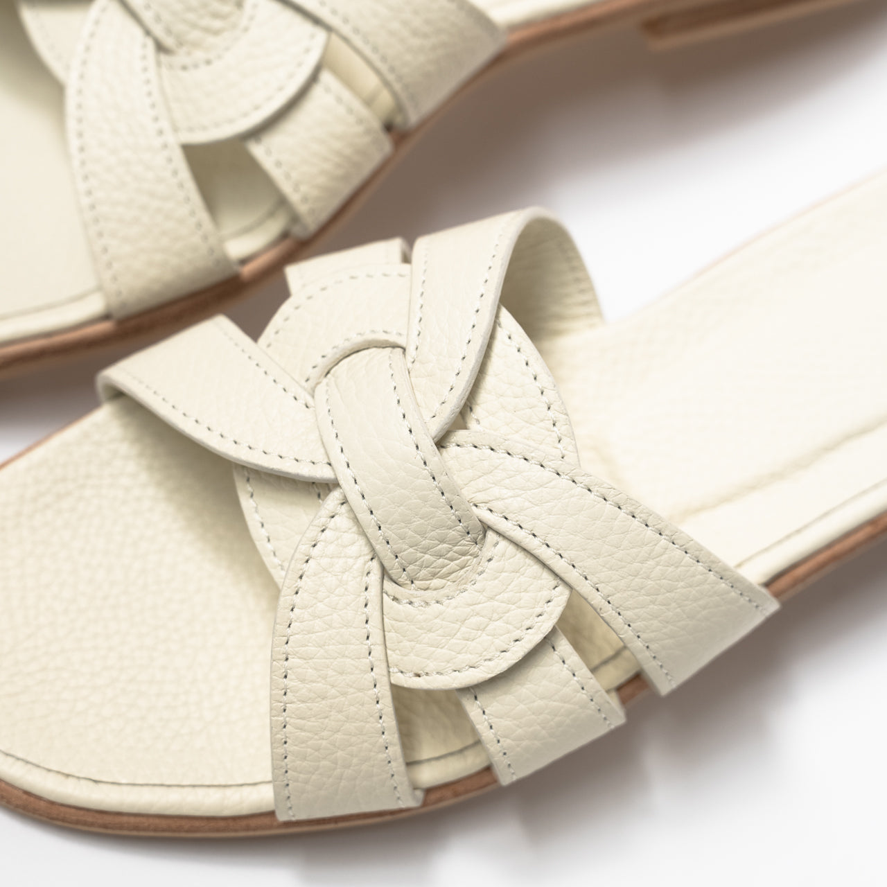 Leather flat sandals "Lupus" Cuir Mash/White