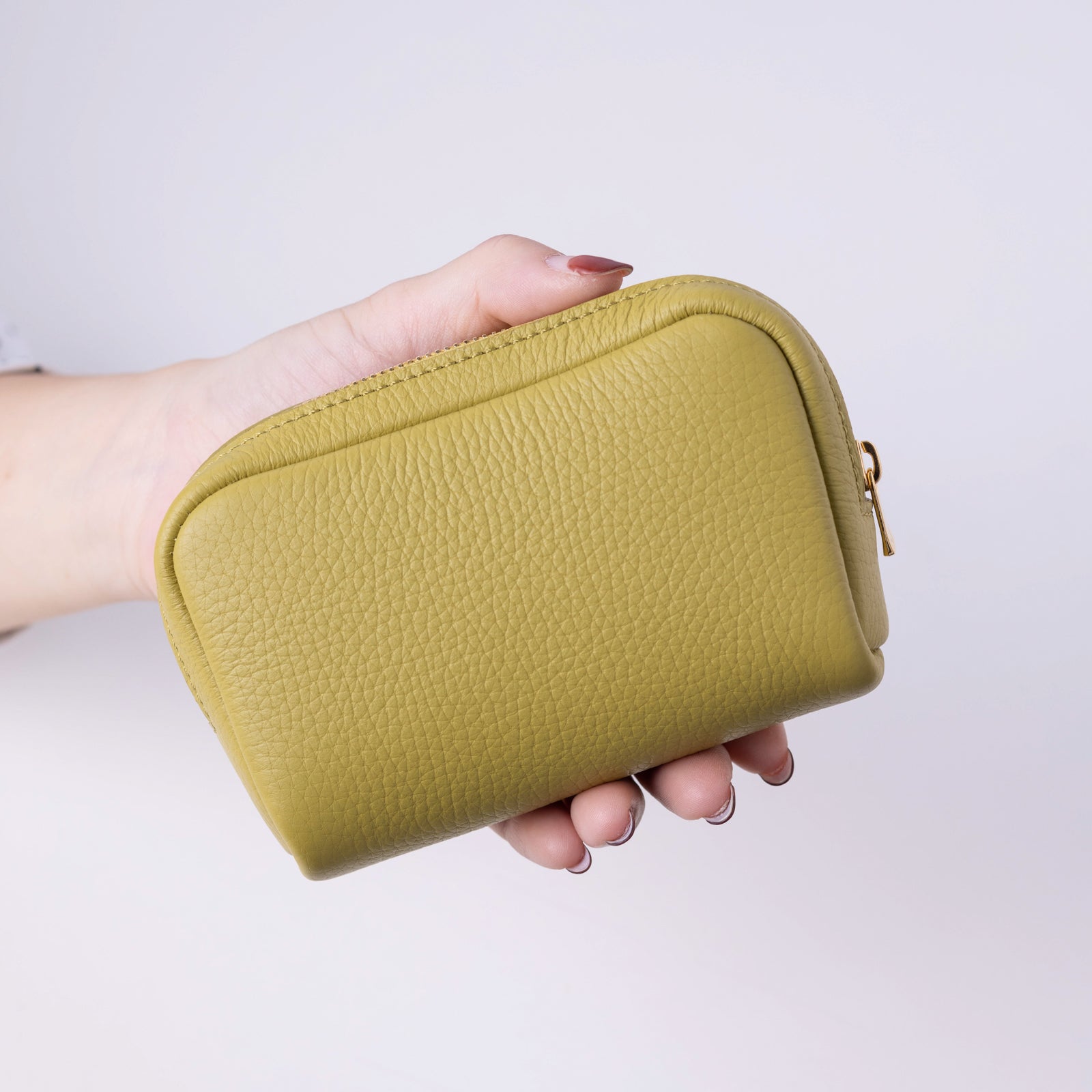 [Special gift] Cube pouch S / Cuir Mash