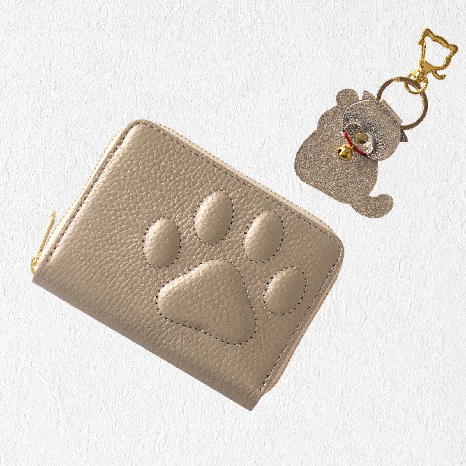 【数量限定】PAWラウンドファスナーミドル財布    招き猫チャーム付きSET  /  シャンパンゴールド