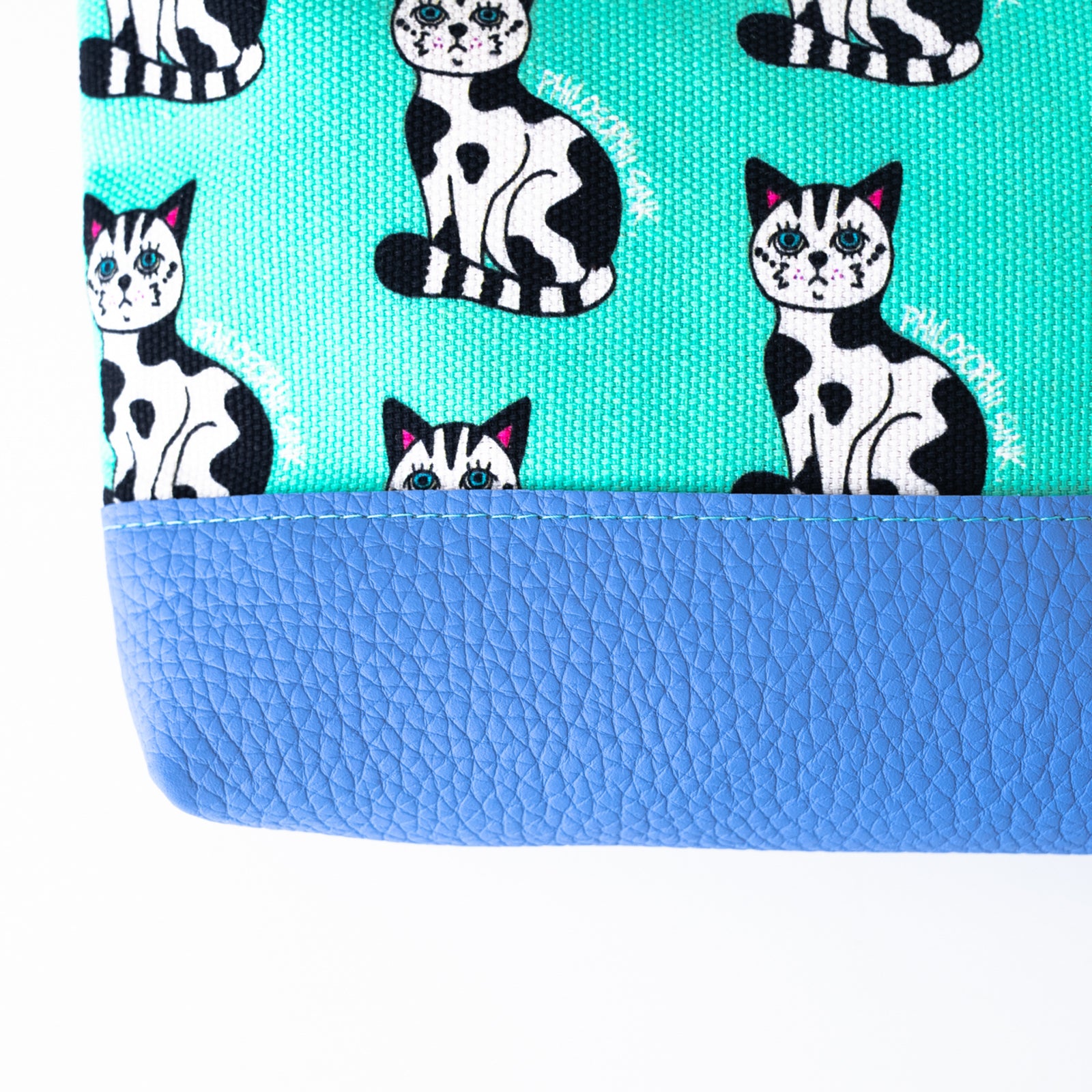 SINK. x Philosophii collaboration Ushineko pouch (with gusset)