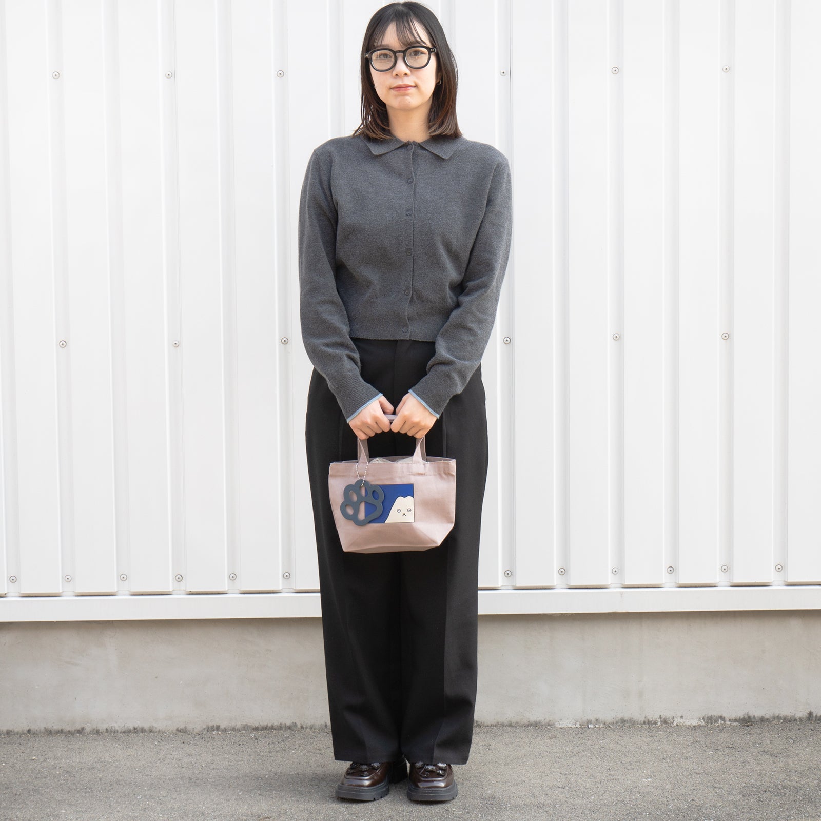 【期間限定：3月20日(金)22:00～22日(日)】にゃんぺんトートバッグ・S  [富士山にゃんぺん]  /  グレージュ