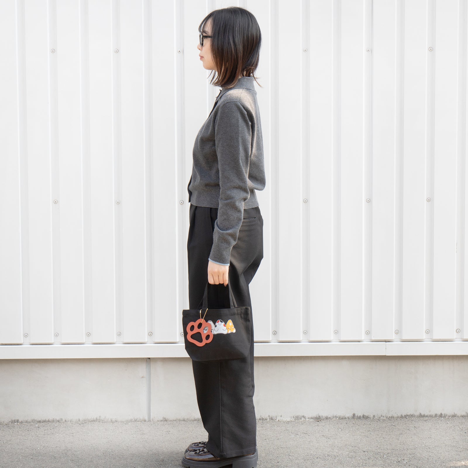 【期間限定：3月20日(金)22:00～22日(日)】にゃんぺんトートバッグ・S  [仲良し3にゃんぺんず]  /  ブラック