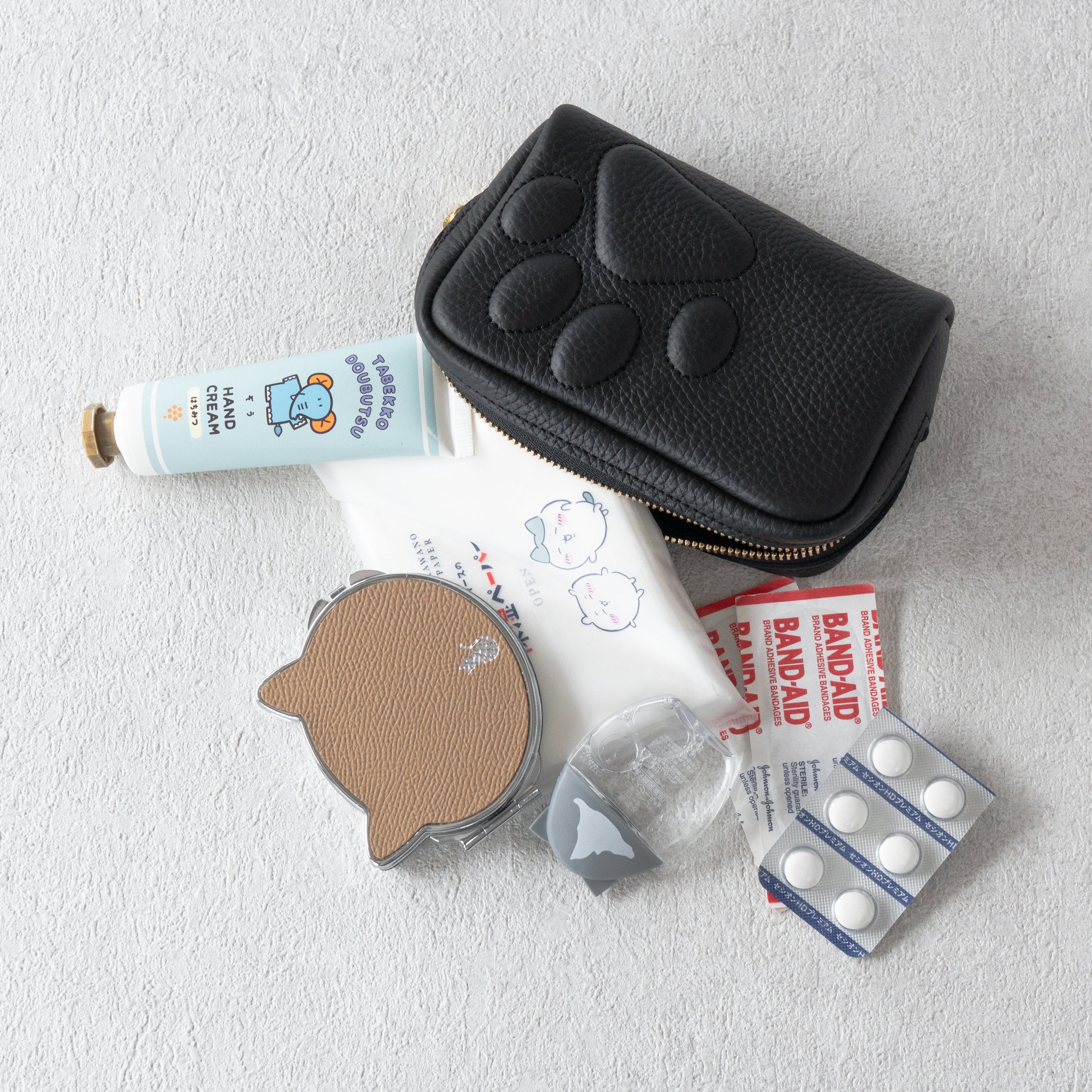 PAWキューブポーチ　キュイール・マッシュ /  ブラック