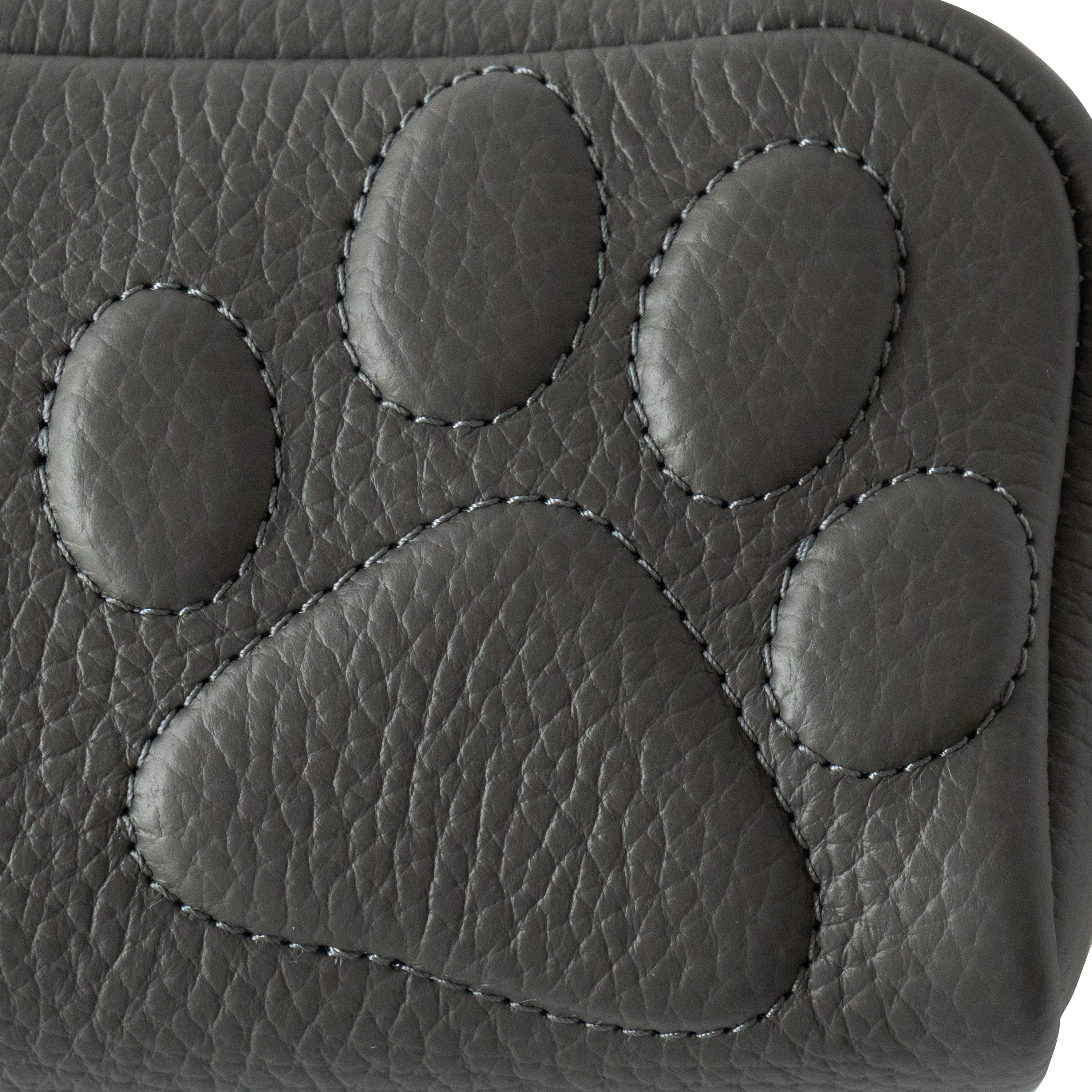 PAWキューブポーチ　キュイール・マッシュ /  グラファイト