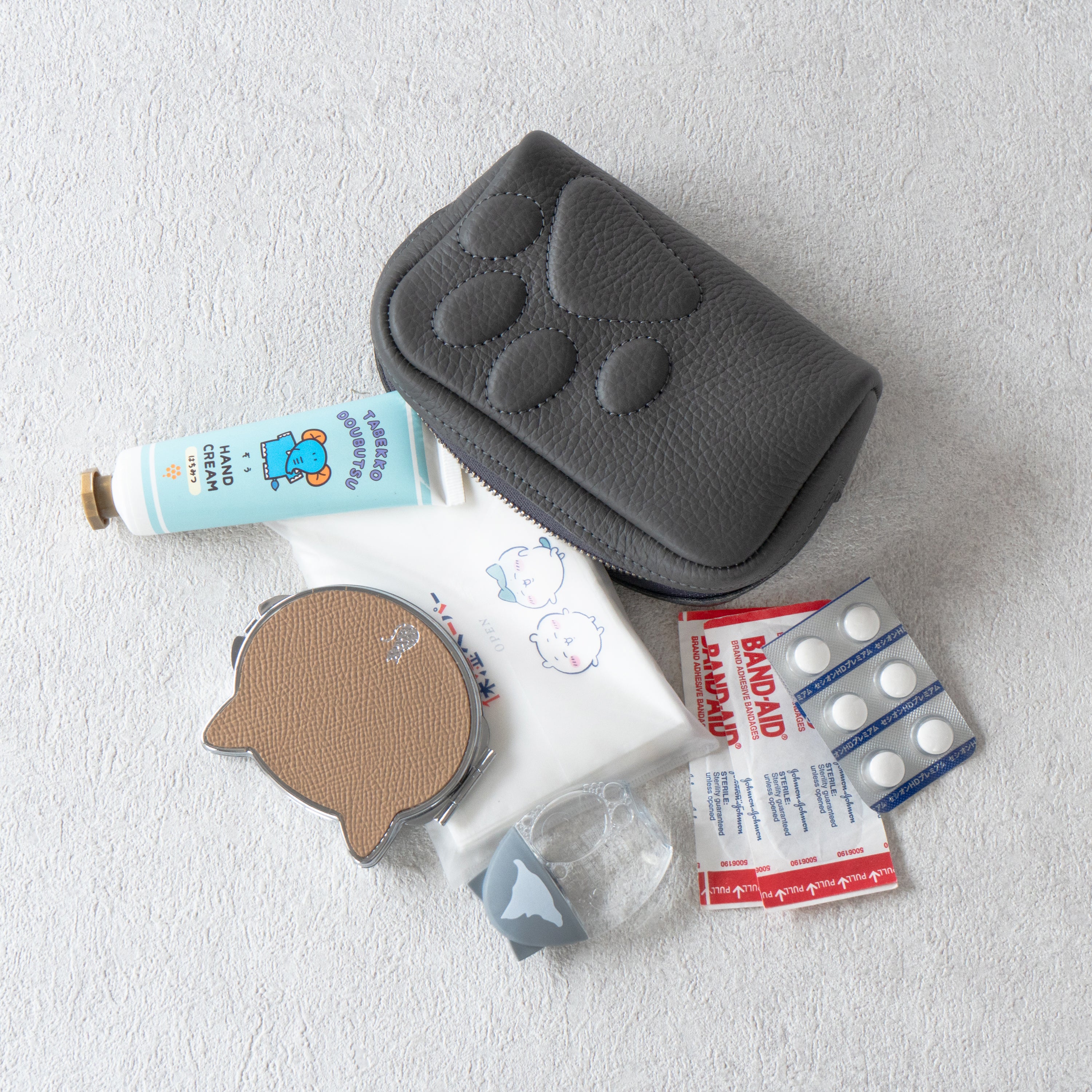 PAWキューブポーチ　キュイール・マッシュ /  グラファイト