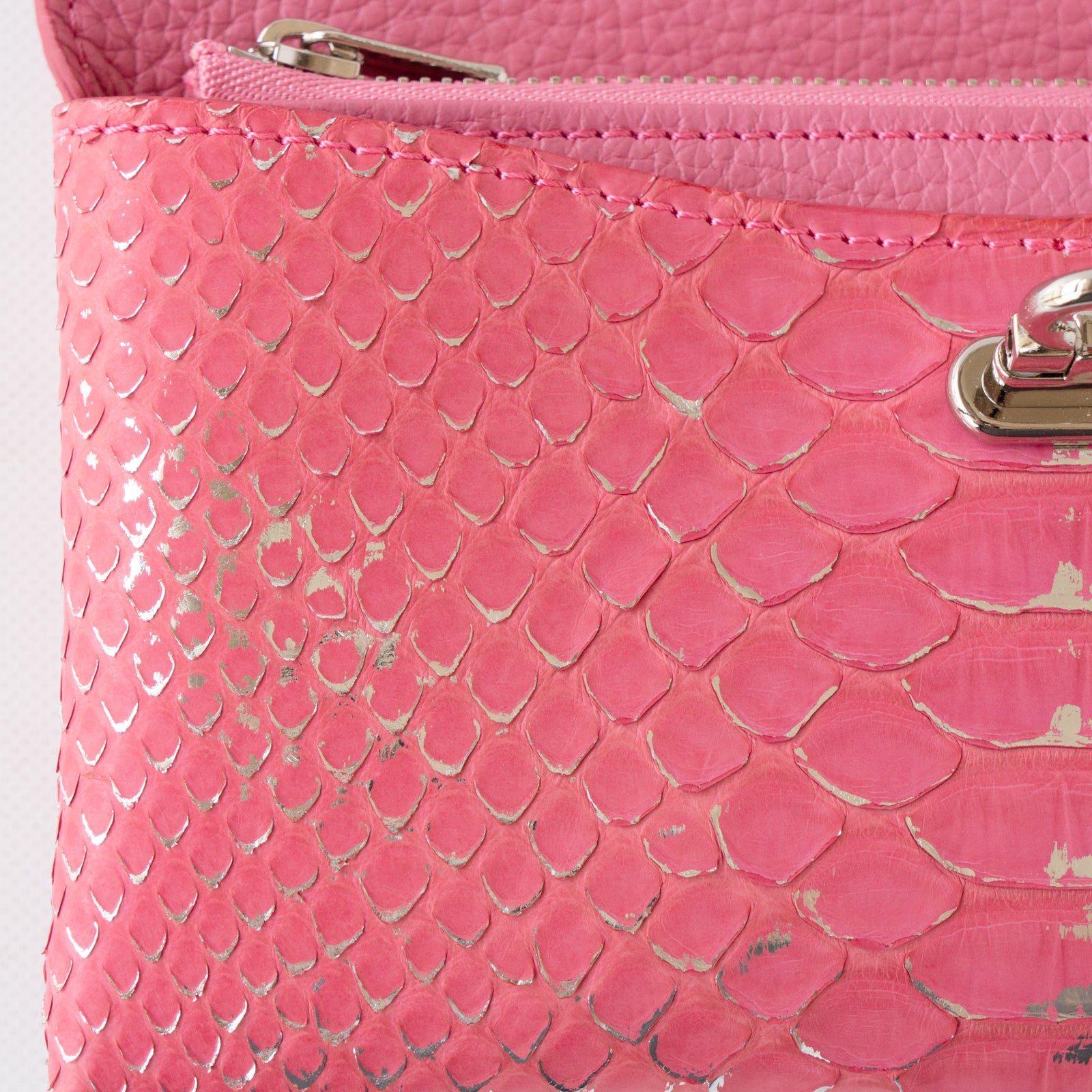 [Year-end Thanksgiving Sale] Flap Wallet Fleur Long Foil Python / Silver Pink