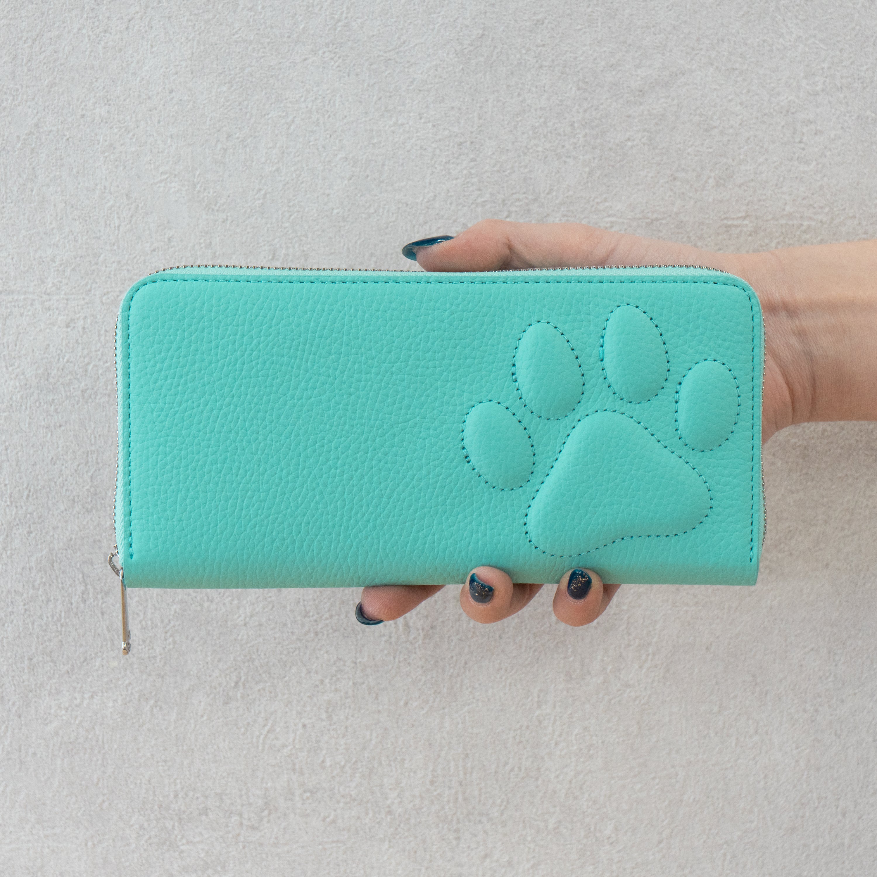 [Limited Edition] PAW Round Zip Wallet with Maneki-Neko Charm Set / Blue Dragee