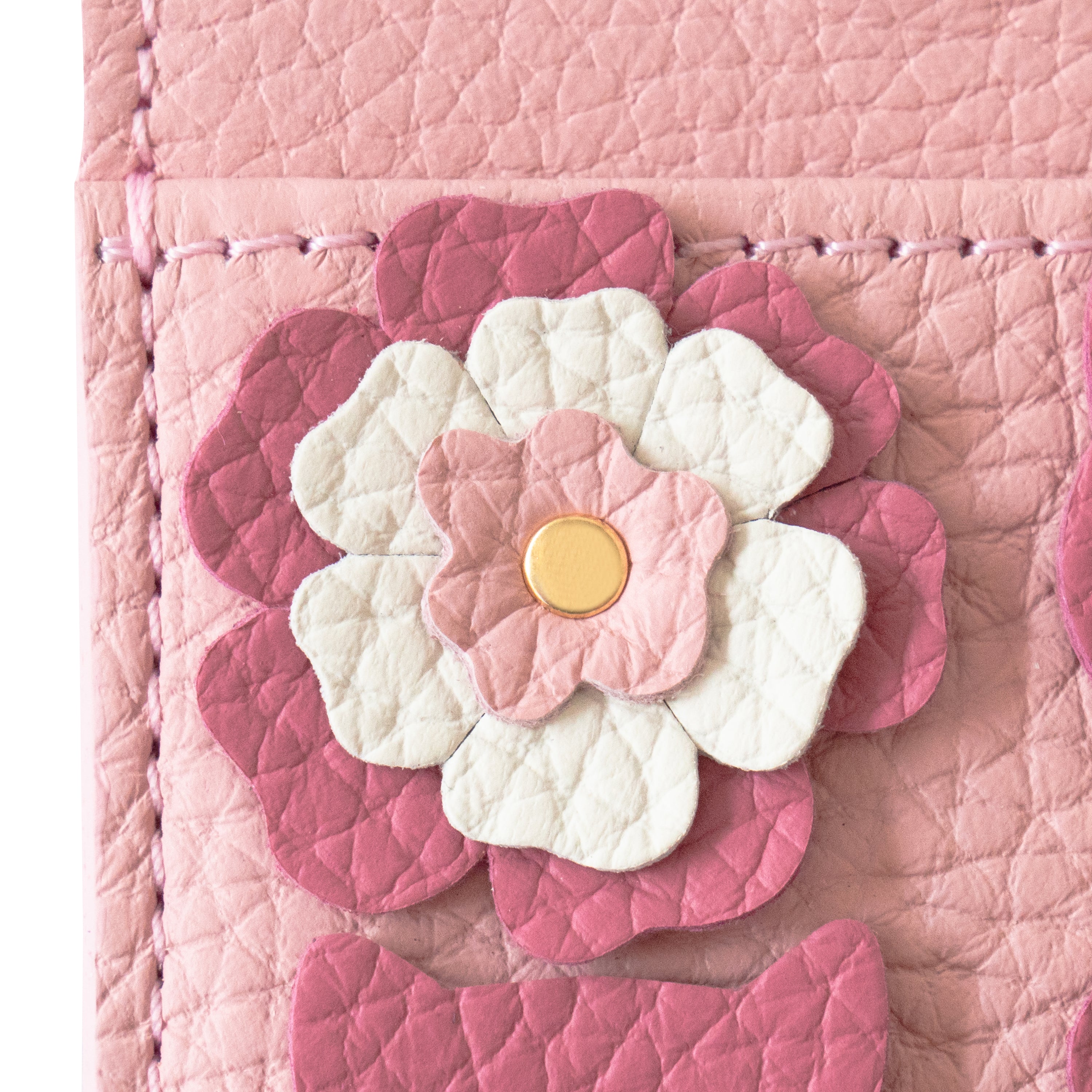 [Pre-order sales: May 15th (Fri) 22:00 - 17th (Sun)] Flower Nyapass Case Cuir Mash / Sakura Pink