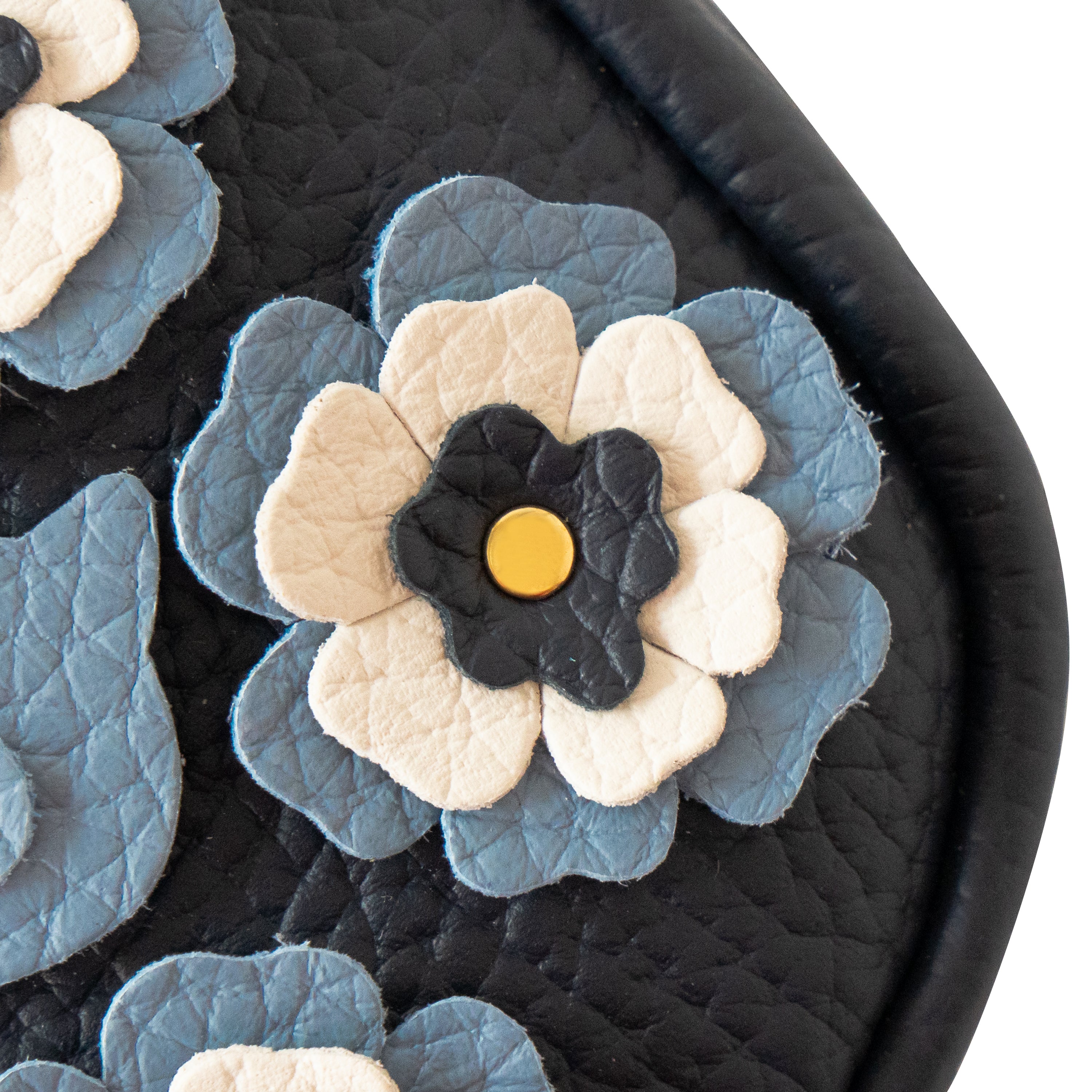 [Pre-order sales: 5/15 (Fri) 22:00 - 5/17 (Sun)] Flower Nyans Charm Pouch - Cuir Mâché / Bleu Nuit