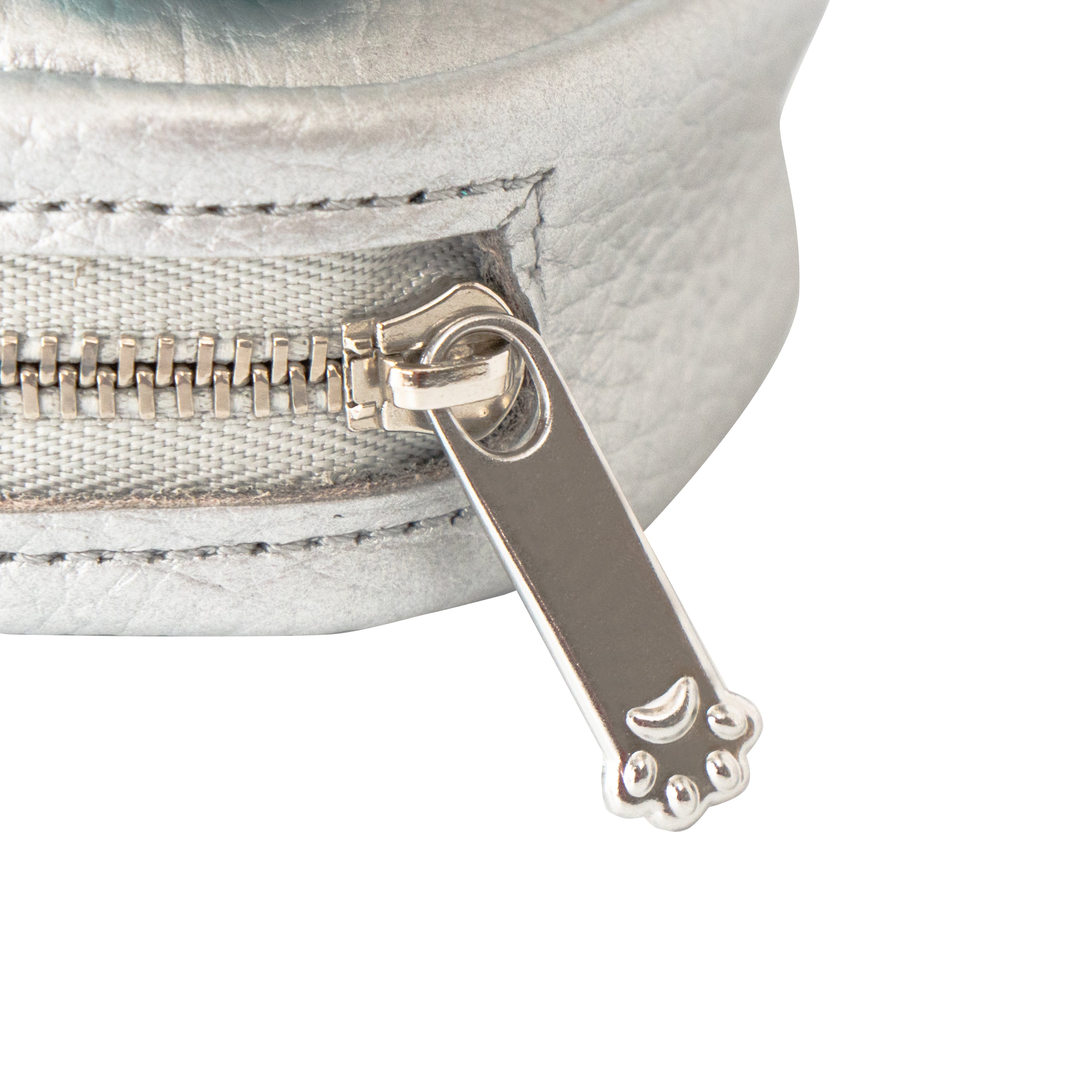 [Pre-order sales: 5/15 (Fri) 22:00 - 5/17 (Sun)] Flower Nyans Charm Pouch Cuir Mash / Silver