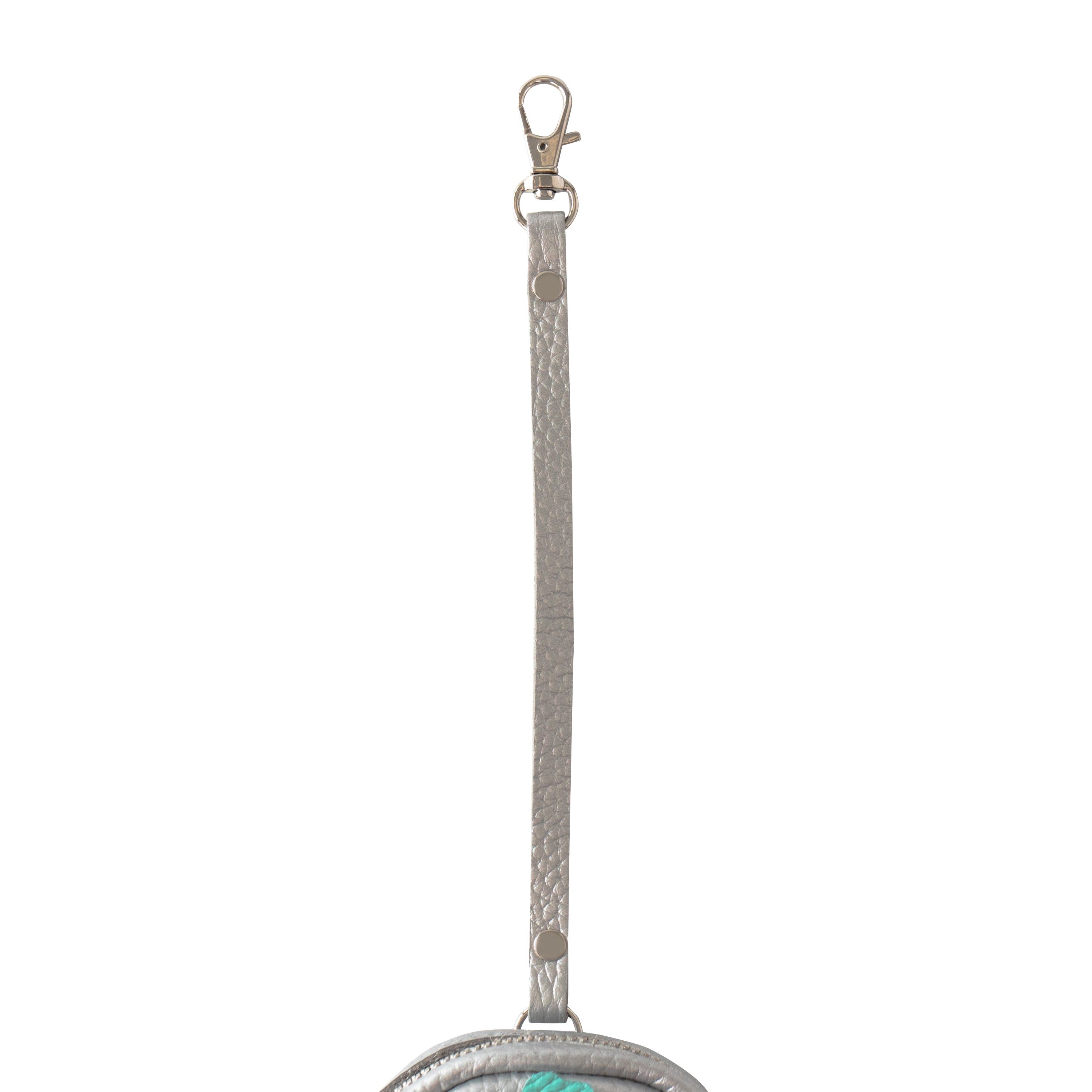 [Pre-order sales: 5/15 (Fri) 22:00 - 5/17 (Sun)] Flower Nyans Charm Pouch Cuir Mash / Silver