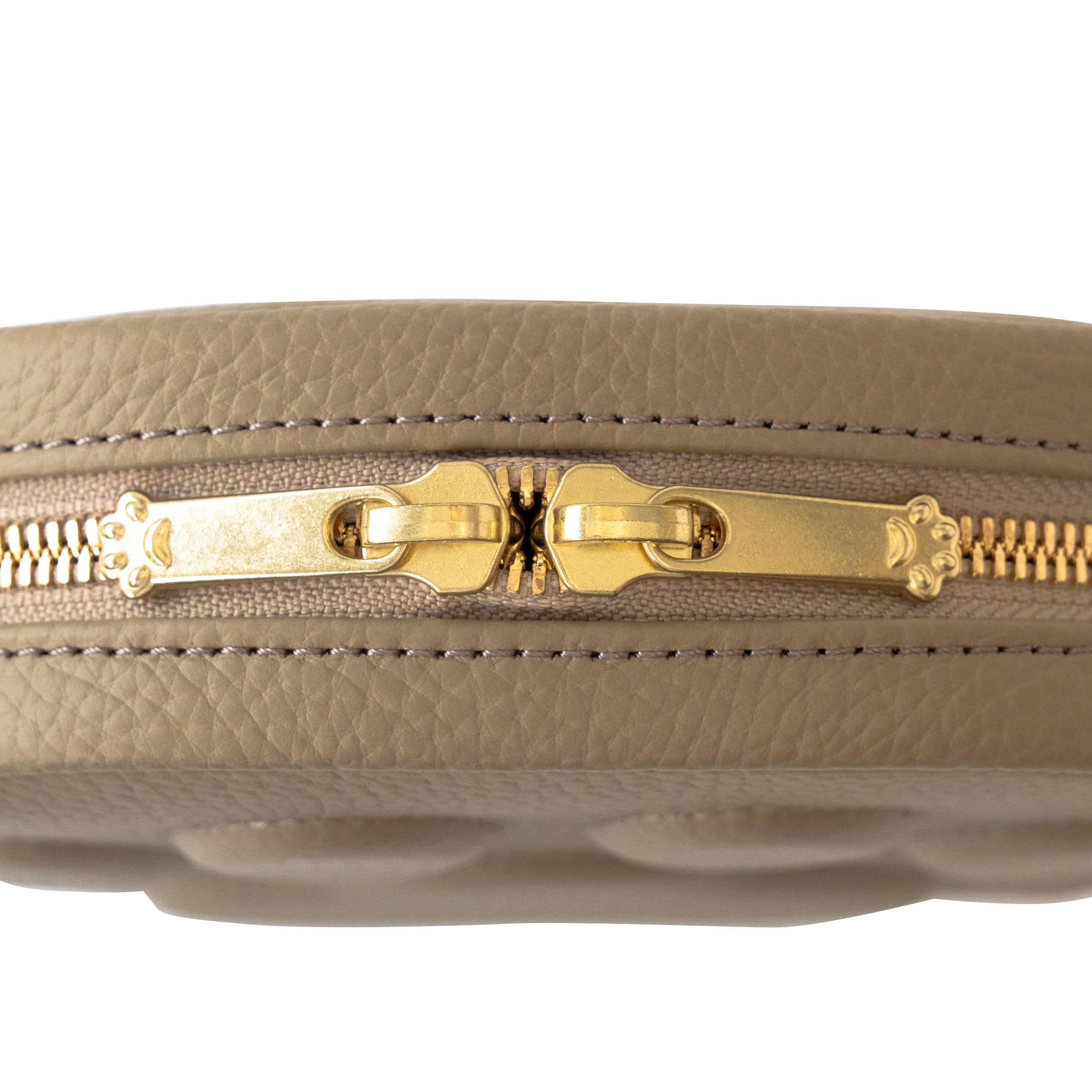 [10% OFF: Friday, May 22, 10:00 PM - Sunday, May 24] PAW Make-up Pouch - Cuir Mash / Tourterelle