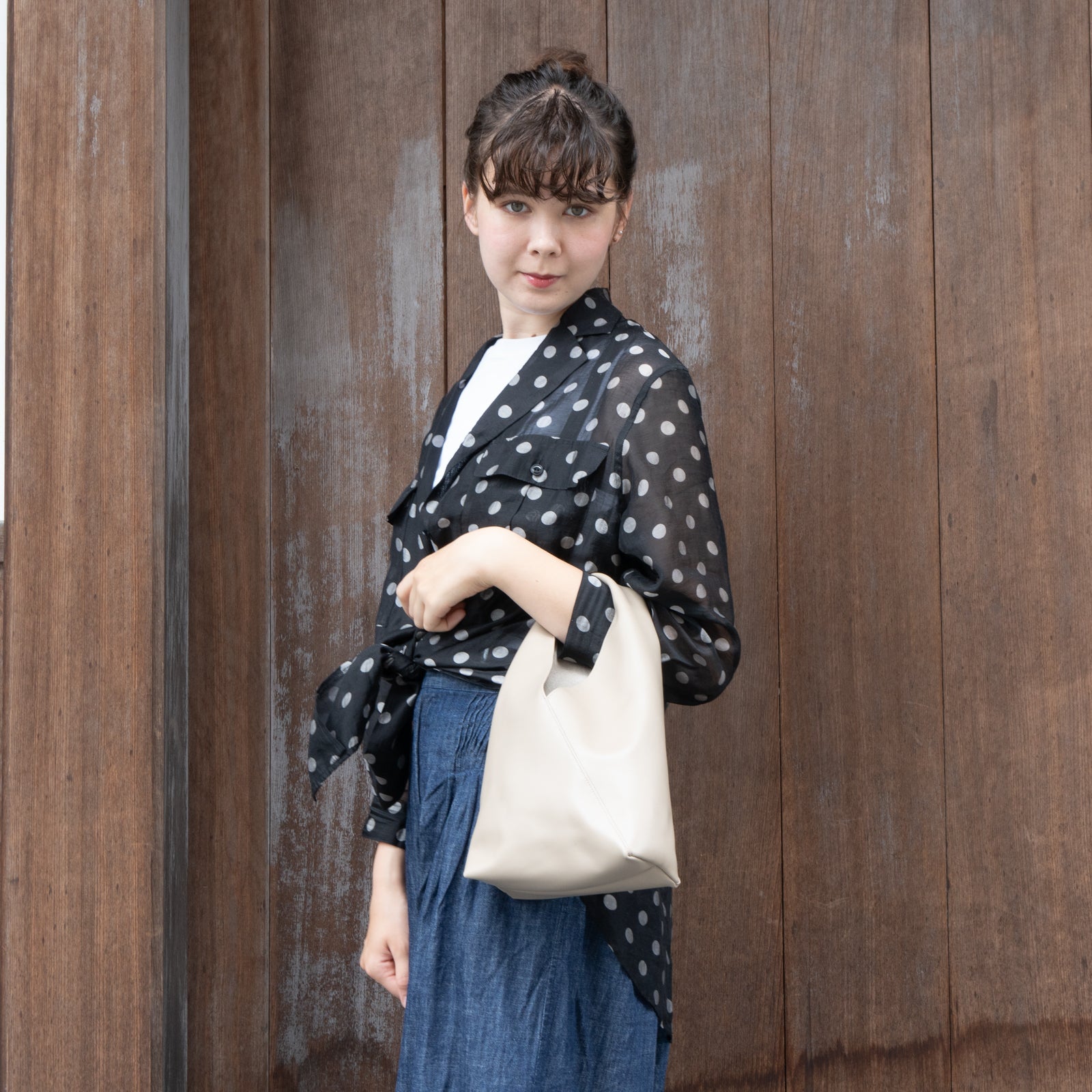 [Year-end Thanksgiving Sale] Triangle Bag S Lille / Beige