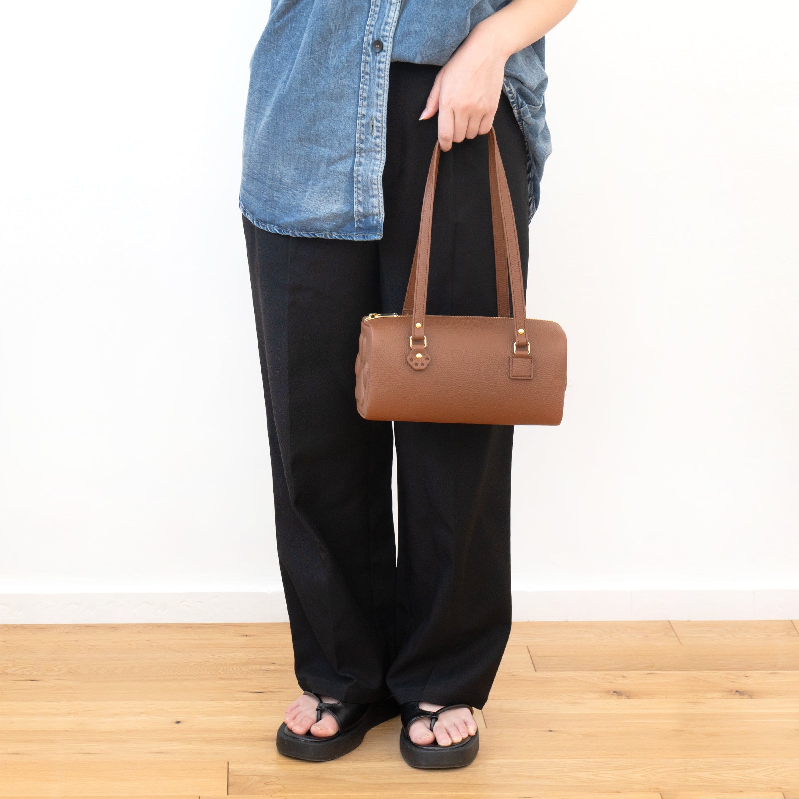 [10% OFF: Friday, May 22, 10:00 PM - Sunday, May 24] Mini Boston Bag - PAW Cuir Mash / Camel