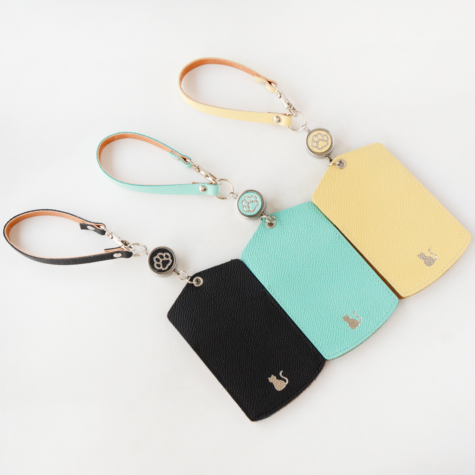 [7/22 (Mon) One-day only, pre-order sale] Nyan PHOTO Pass Case, Veau Epsom / Black