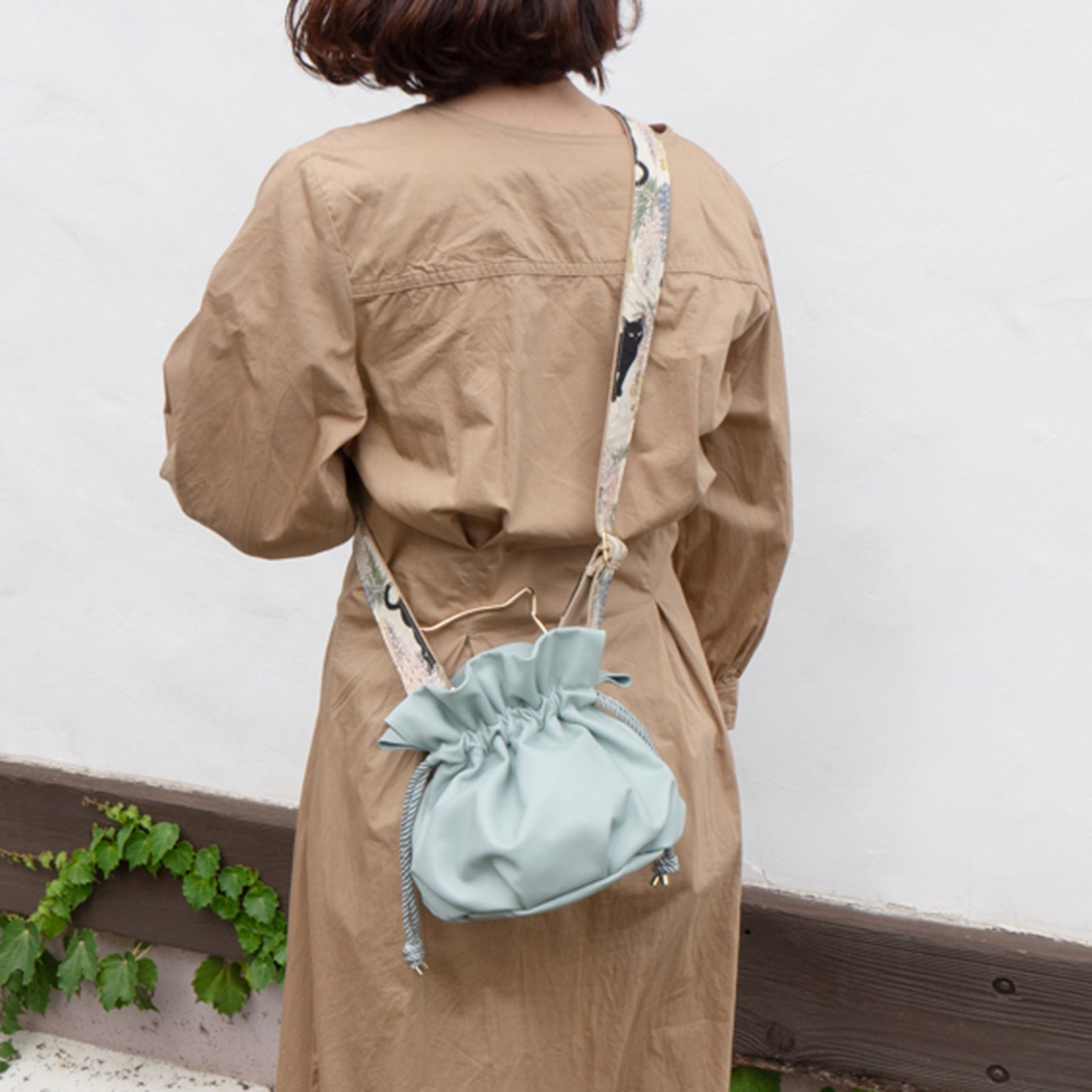 【【7/22 (Mon) 1-day limited pre-order sale】 Drawstring Pochette Colonia Lire / Mint