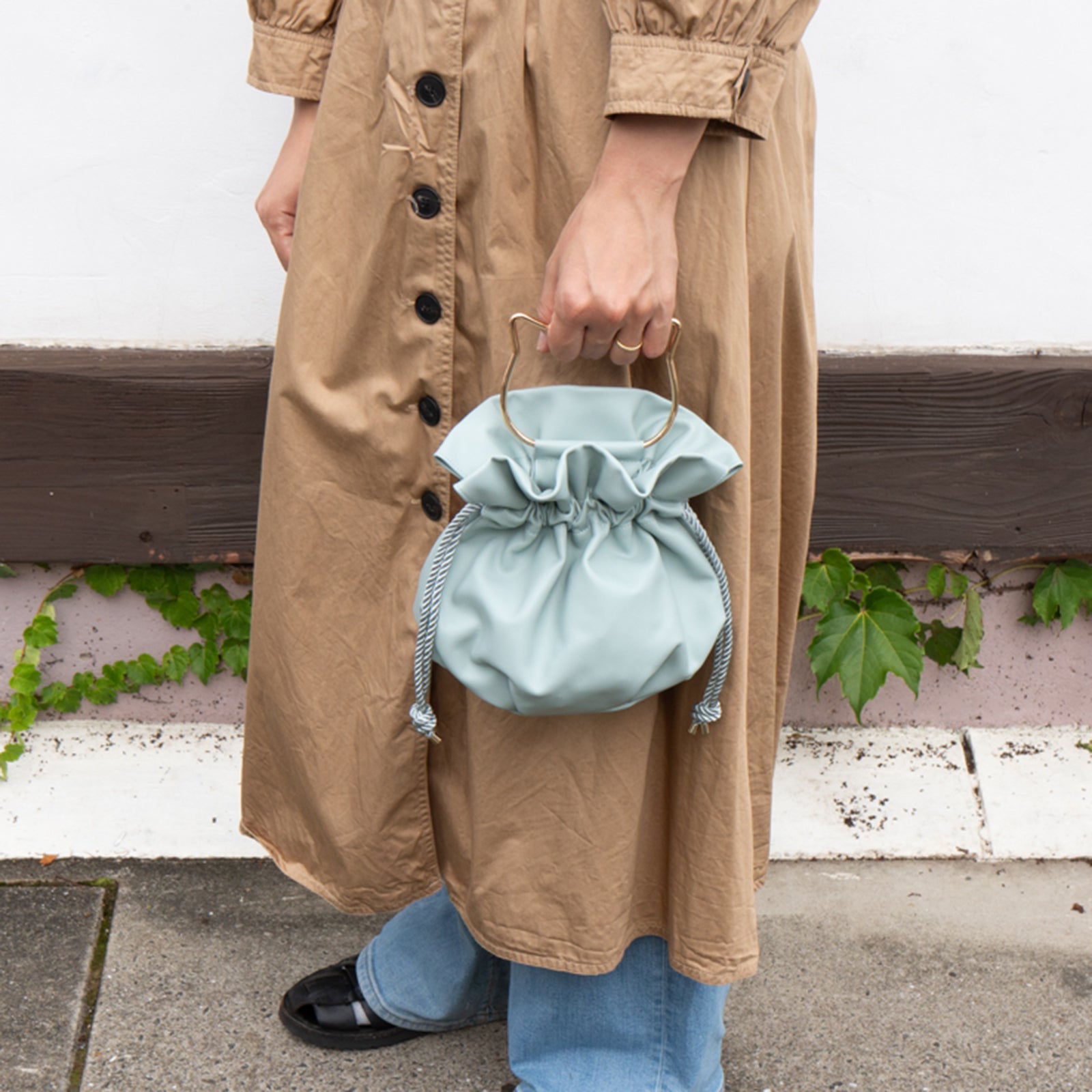 【【7/22 (Mon) 1-day limited pre-order sale】 Drawstring Pochette Colonia Lire / Mint