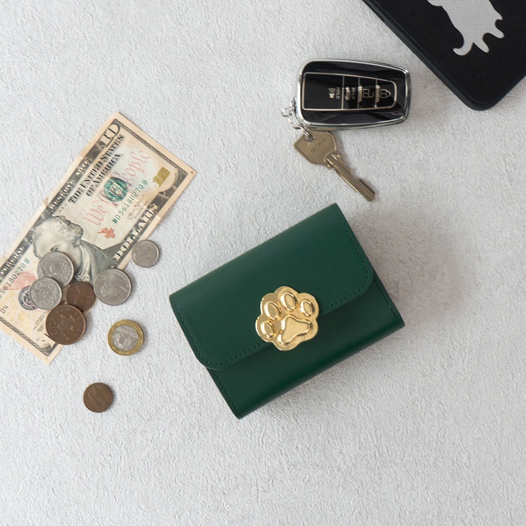 [Early Bird Discount Available] [Made to Order: June 5 (Fri) 22:00 - June 14 (Sun)] PAW Plate Mid-Wallet / Emerald